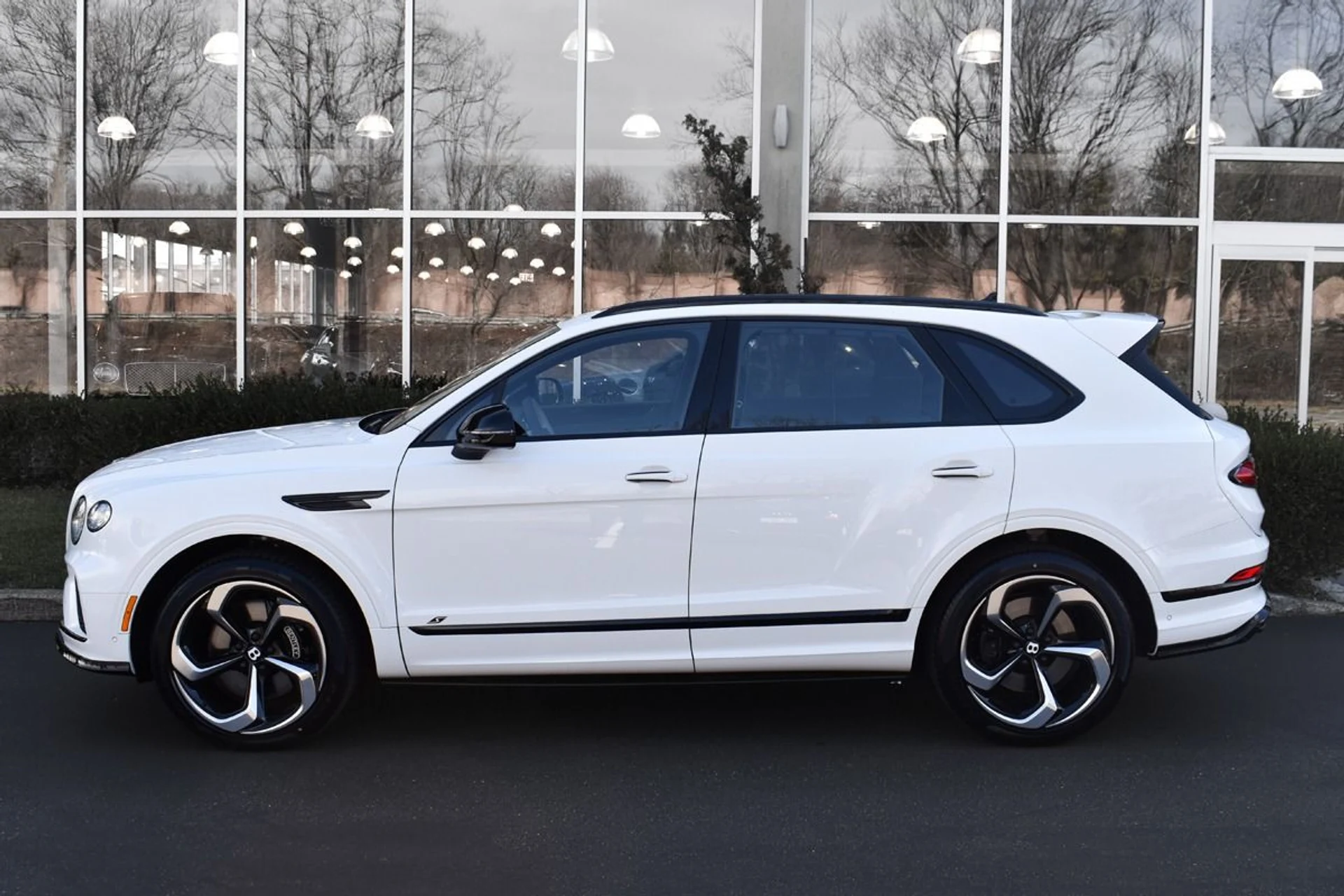 mph004_2488281681_Used_2022_Bentley_Bentayga_S_V8_1768386239_c4dd27a18e