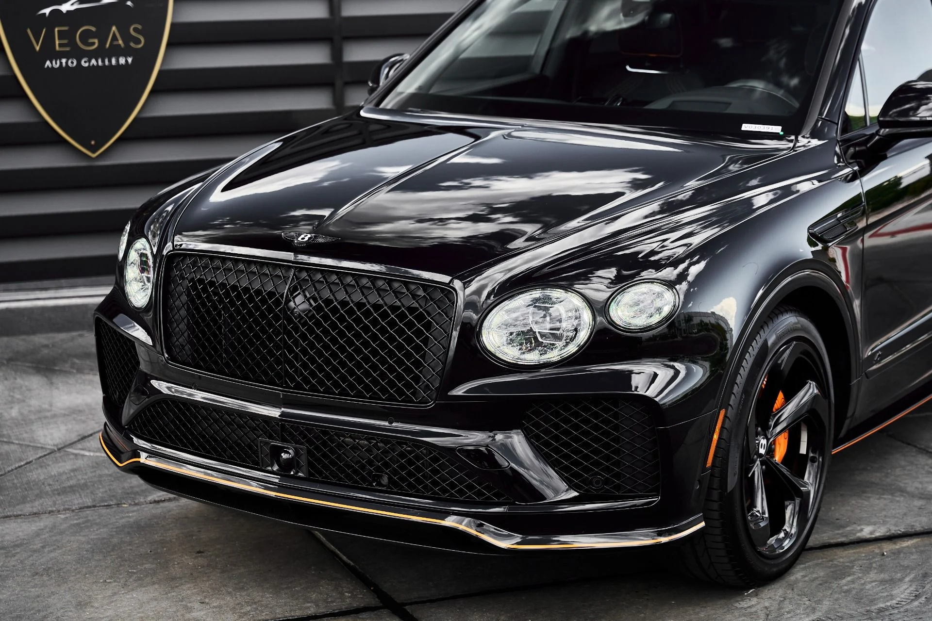 mph004_2492776621_Used_2025_Bentley_Bentayga_S_Black_Edition_1790644276_608152a22d