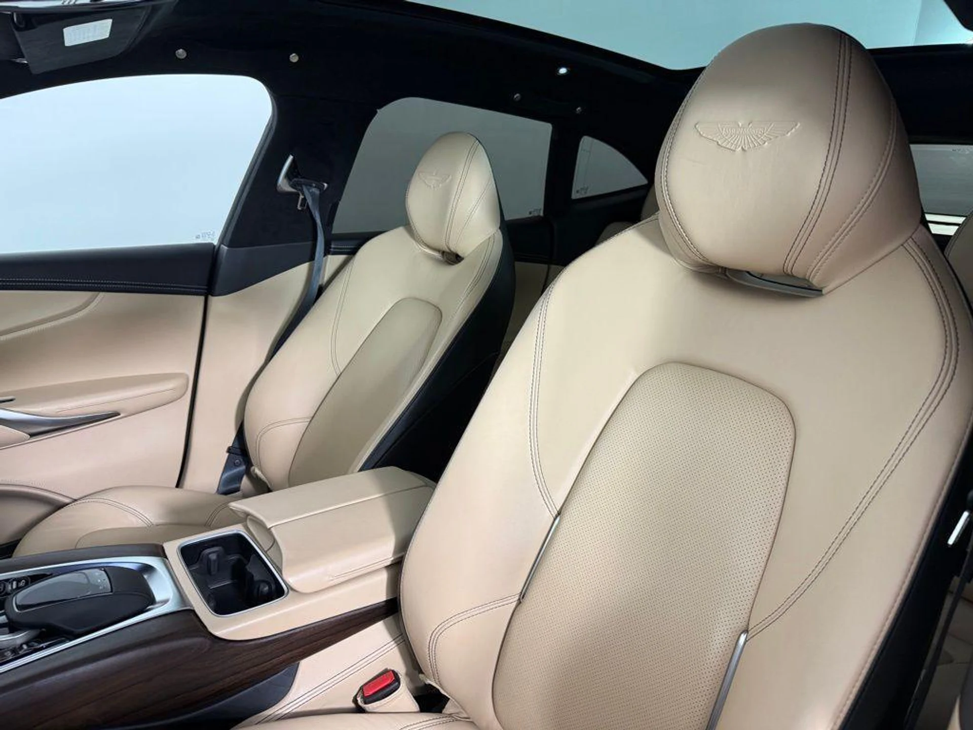 mph004_2497030706_l_D70u_R410_xs8_K0_Gr_EYB_Ax85_Zc_2e3fad9271