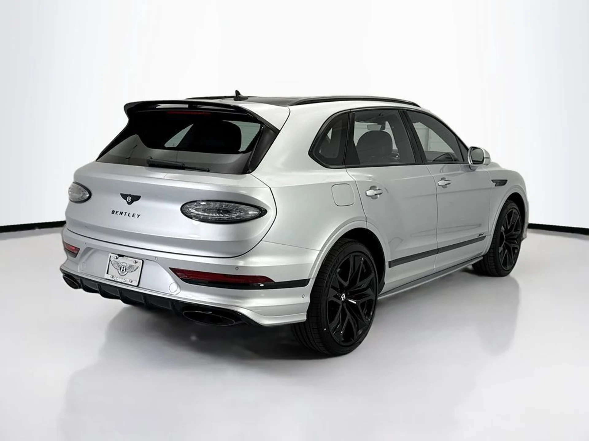 mph004_250071140_new_2026_bentley_bentayga_8119_23011289_5_1024_bdfff8b483