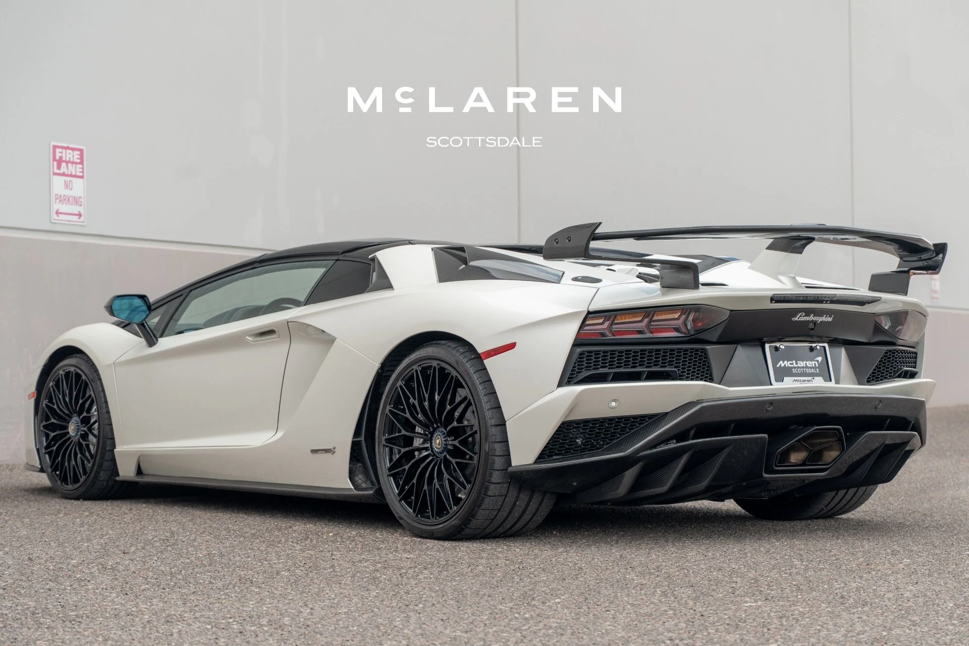 mph004_2501935808_Used_2019_LAMBORGHINI_AVENTADOR_LP_740_4_S_Roadster_1792777508_602f5df497