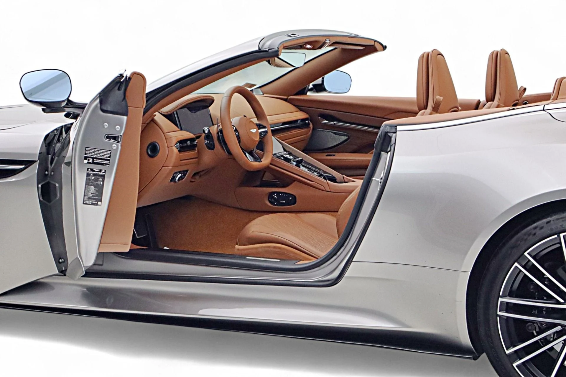 mph004_2512635286_Used_2024_Aston_Martin_DB_12_Volante_7748ae6519