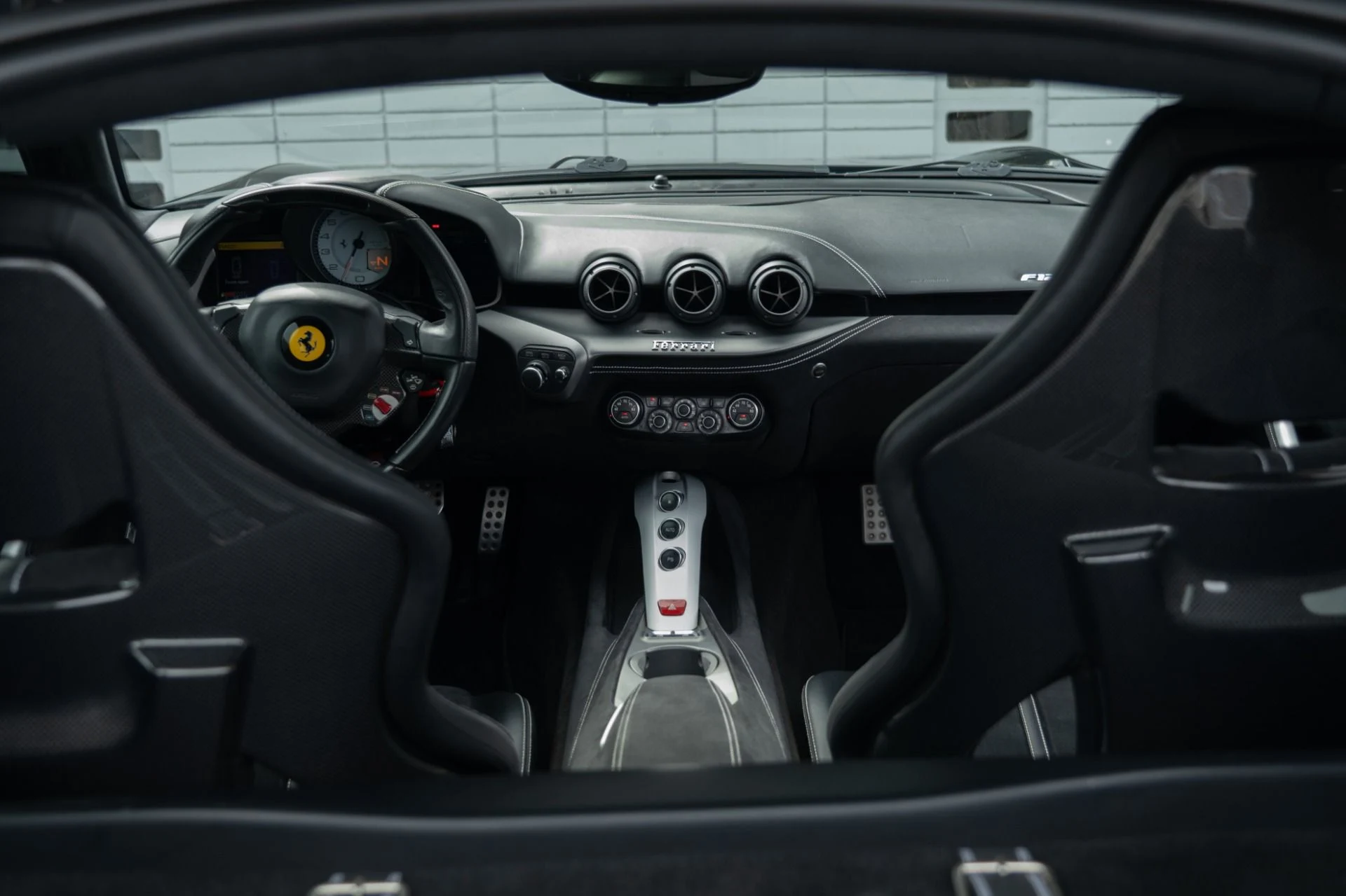 mph004_2518269502_Used_2014_Ferrari_F12berlinetta_1756490493_d0b5886c30