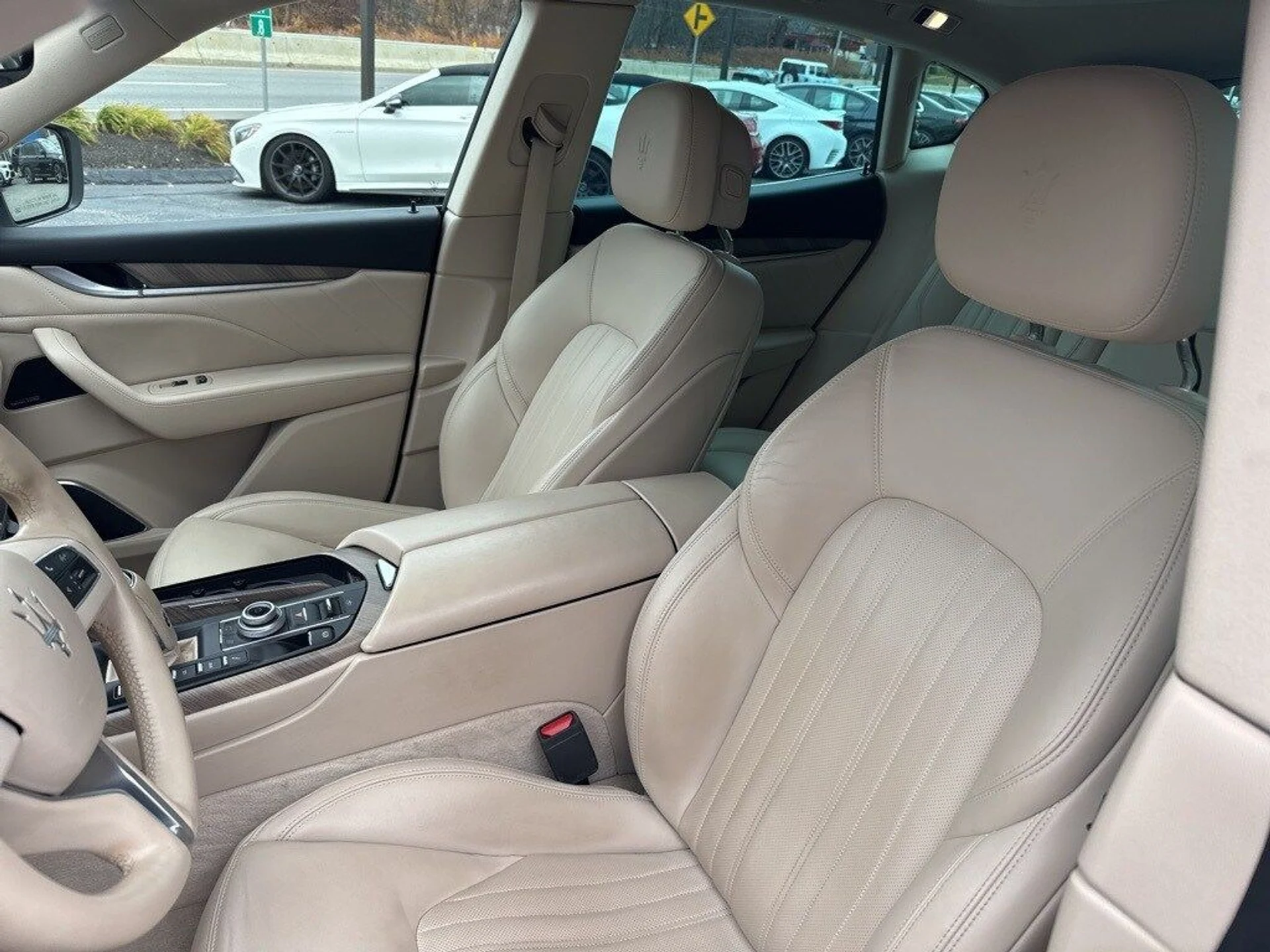 mph004_252098692_c0f460dc42e729d0eadec7a00378bb21x_d4ee5af960