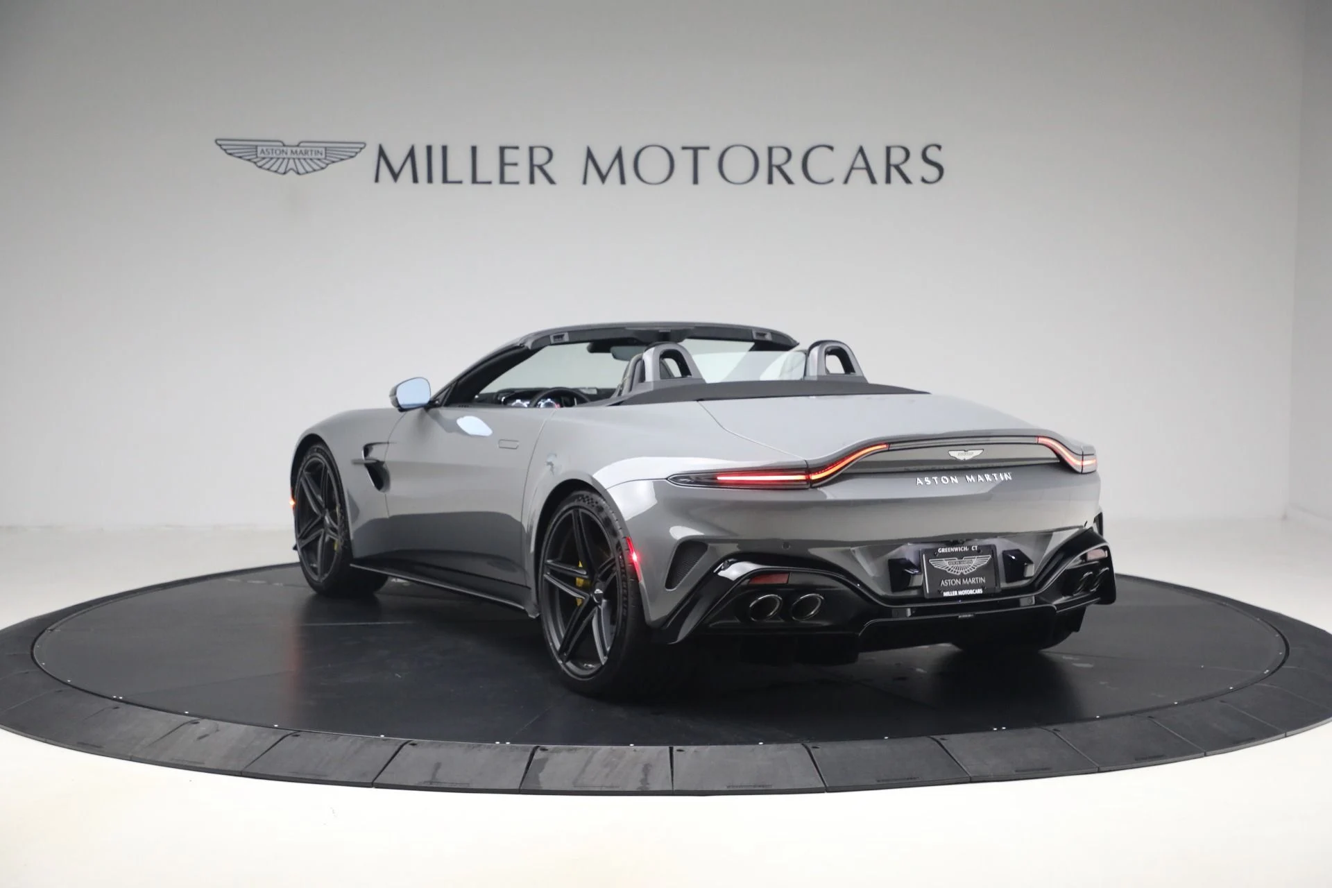 mph004_2526514827_New_2026_Aston_Martin_Vantage_Roadster_1790027458_264199537f