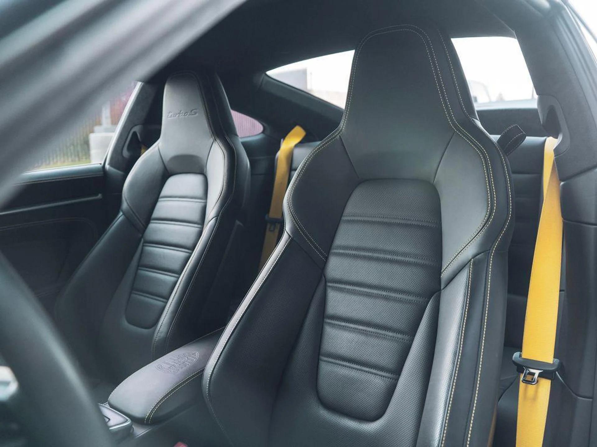 mph004_2527111034_TC_1w_KAG_Up9f9_KKTS_Fc3_a_Cr_GW_Ec_d5e92d9305