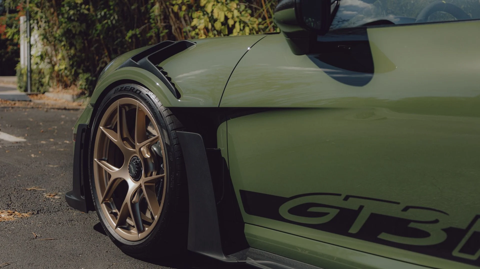 mph004_2534869219_Used_2024_Porsche_911_GT_3_RS_1769797360_a9c3c3ad55