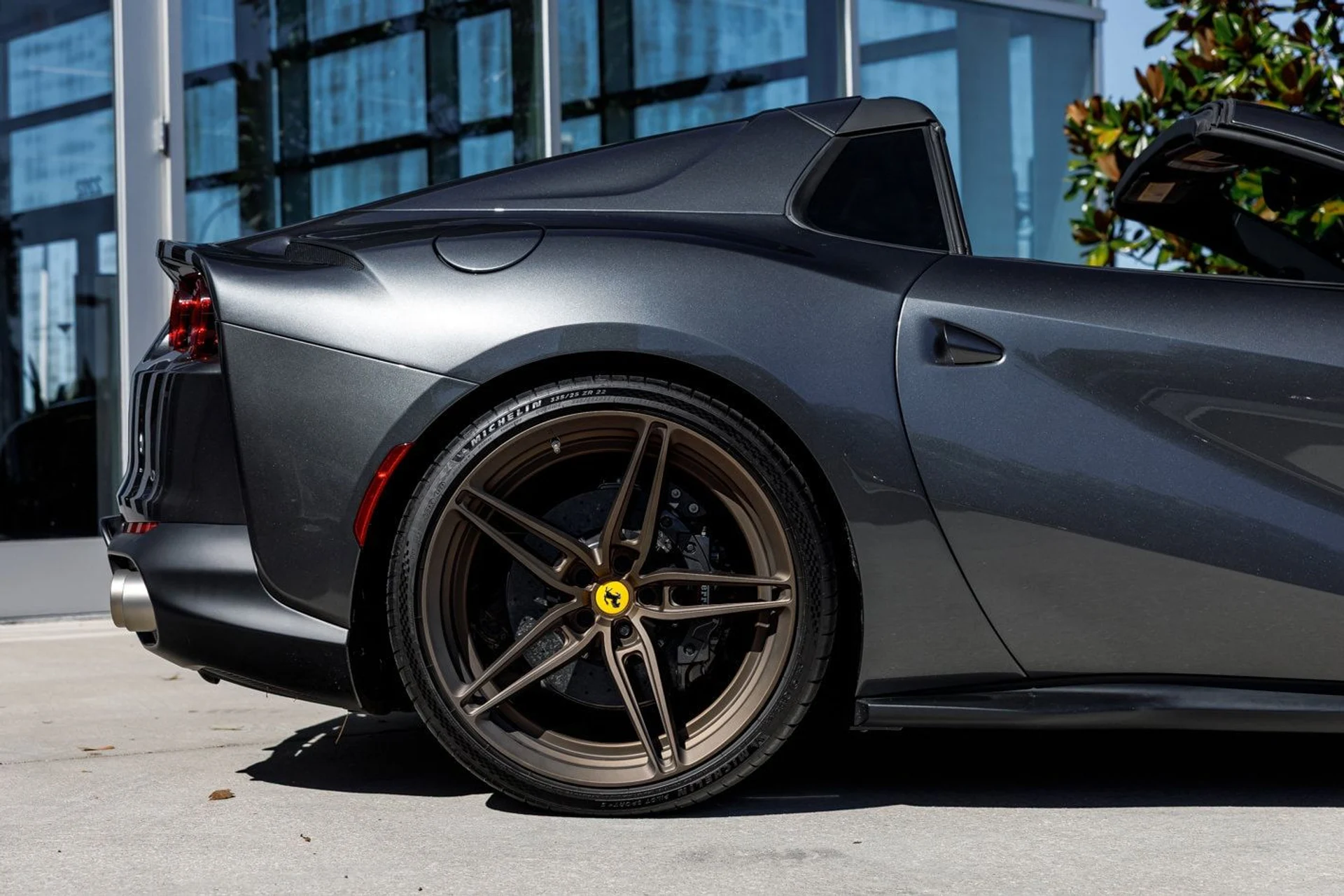 mph004_2535762353_d06915f5da8b584119aee5fa1c3cb331x_c16f3843fd