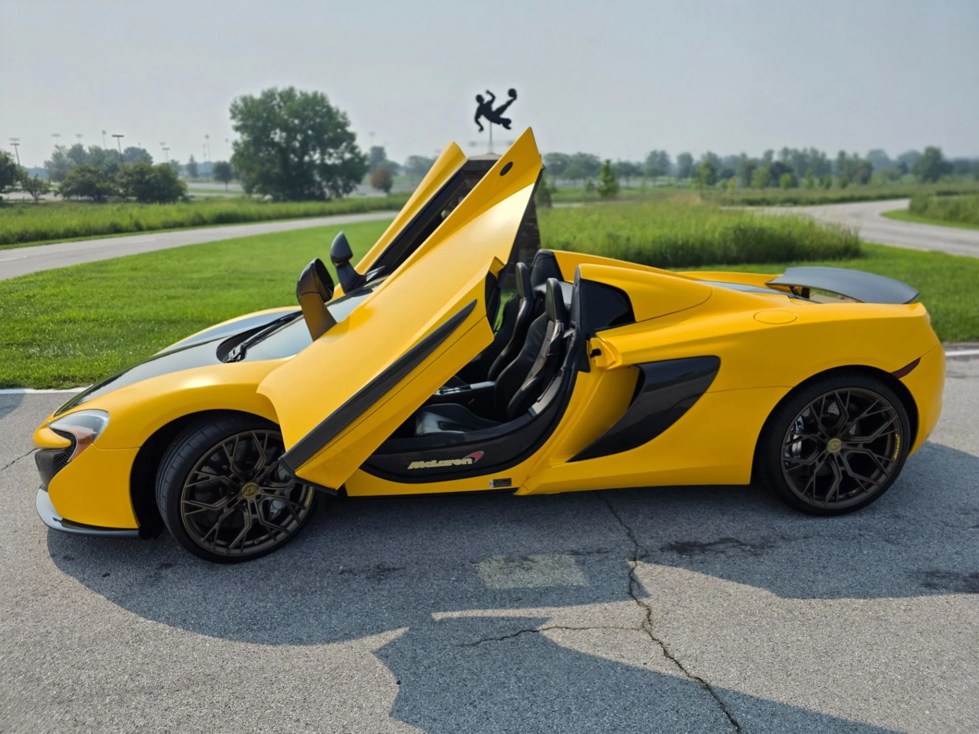 mph004_2538125473_Used_2015_Mc_Laren_650_S_Spider_1754412728_bc173ec68a