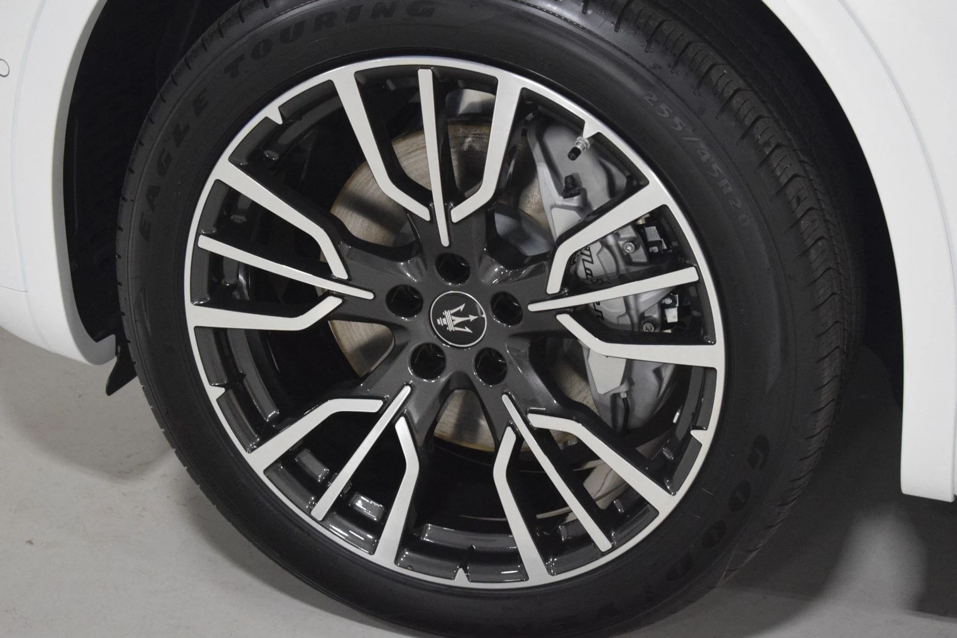 mph004_2542887093_b1cdfc157084c7be4690427e54ffabb7x_421983d98c