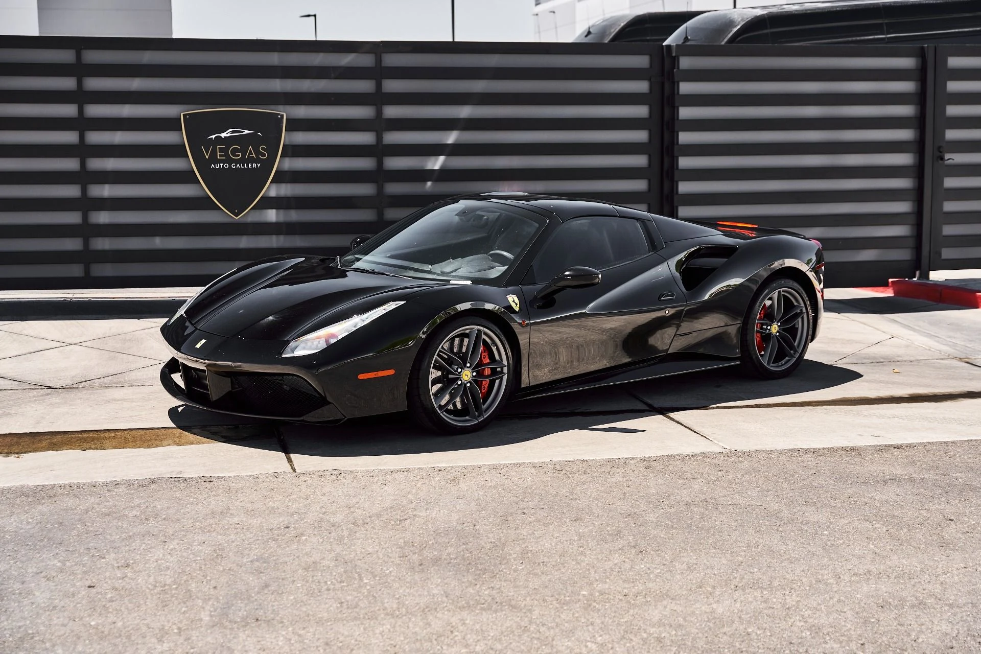 mph004_2546799713_Used_2018_Ferrari_488_Spider_Base_1782759798_8cb8793ffd