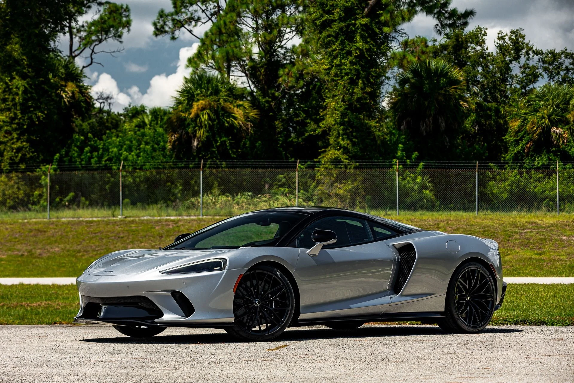 mph004_2556454784_137_p5_l_92d457669b