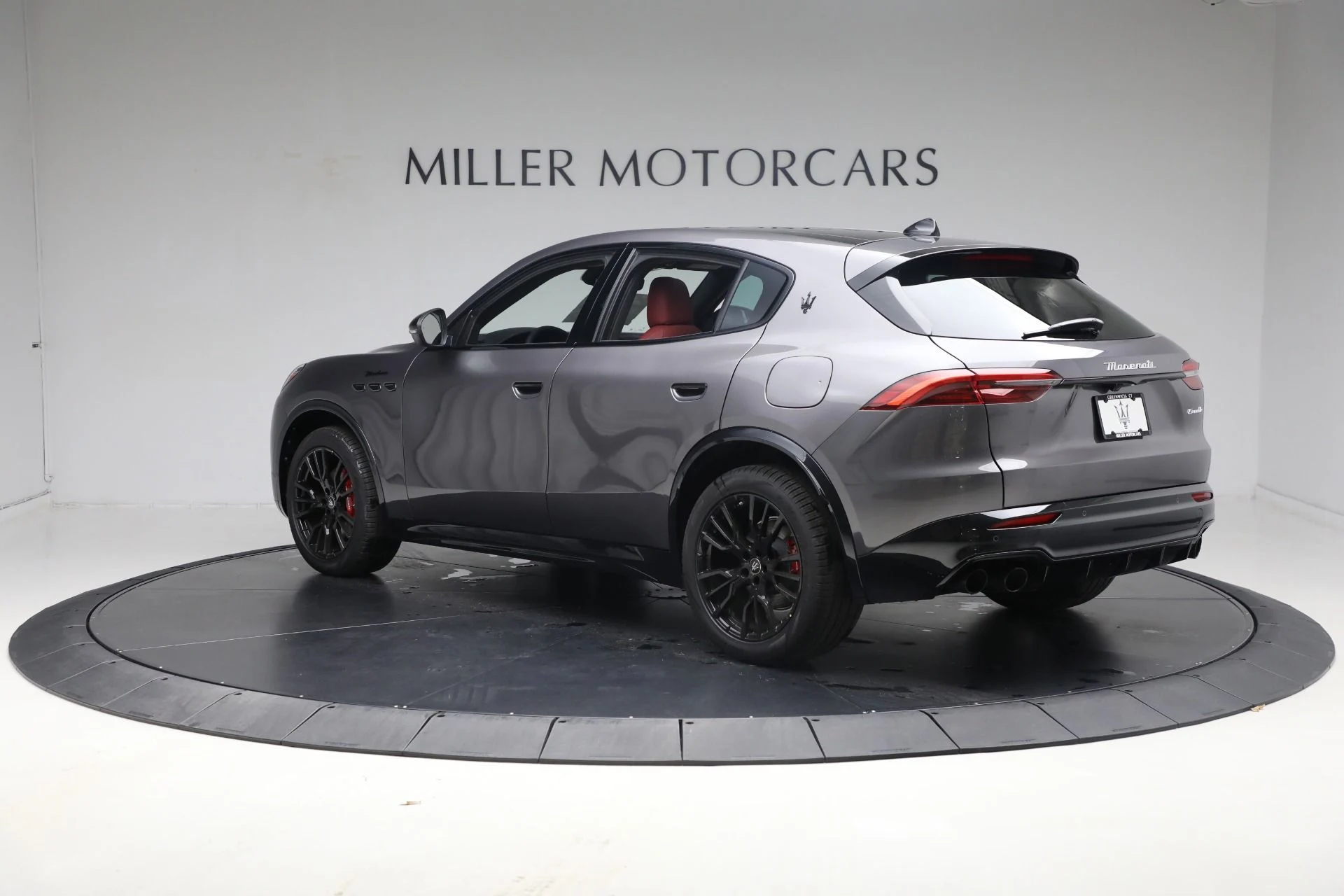 mph004_2558805219_New_2025_Maserati_Grecale_Modena_1738436739_fba07623e5