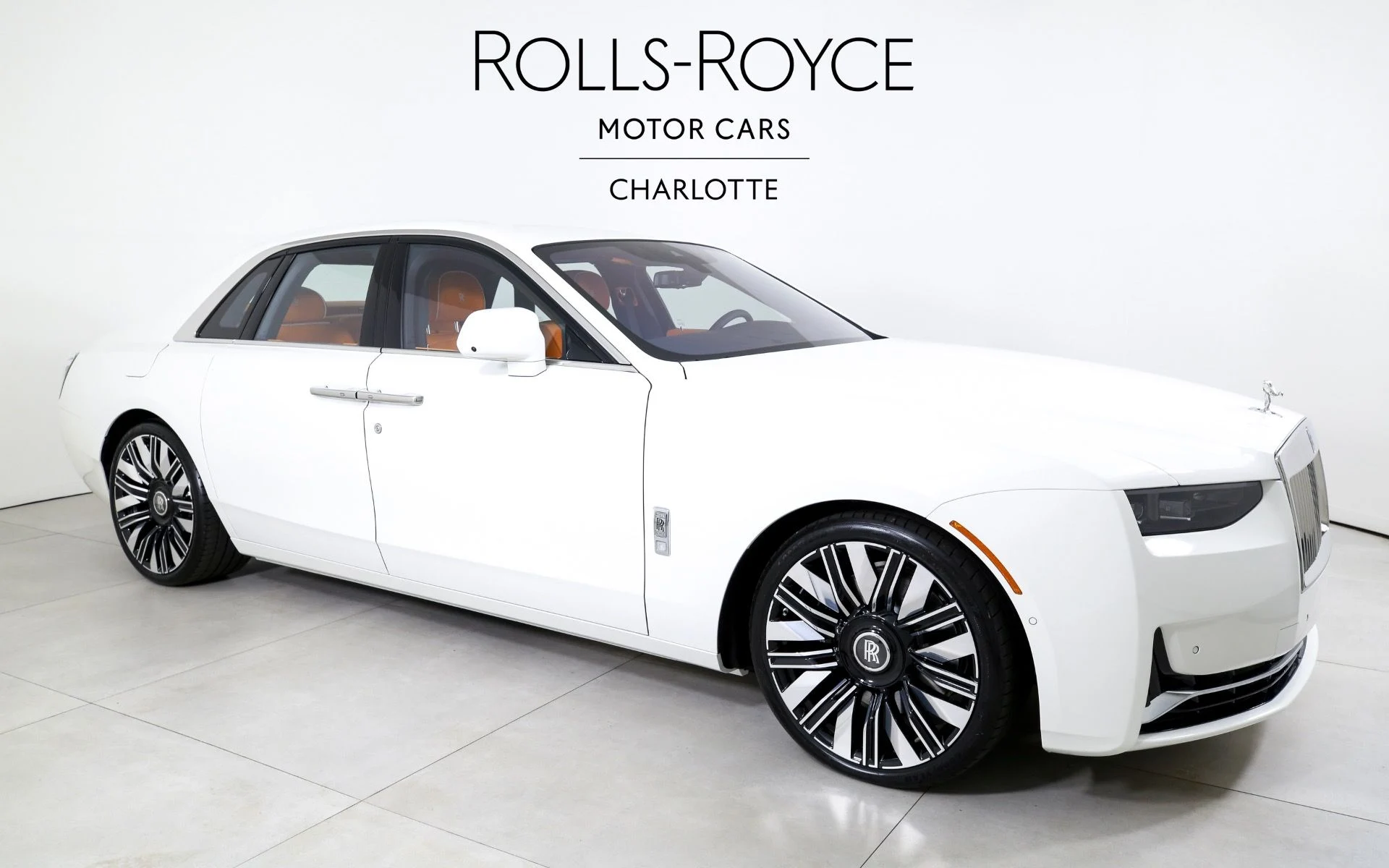 mph004_2563784808_Used_2025_Rolls_Royce_Ghost_1753298883_ae86f16e6c
