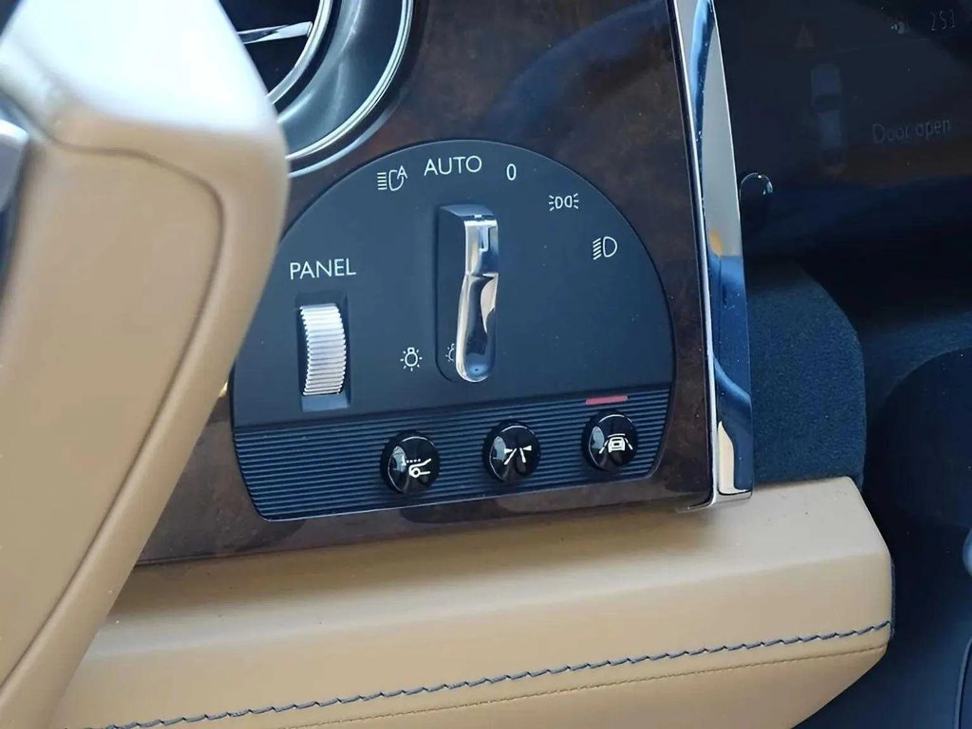 mph004_2569654219_5661a4cc653ae75d9d511f3696583b21x_cc10f9be33