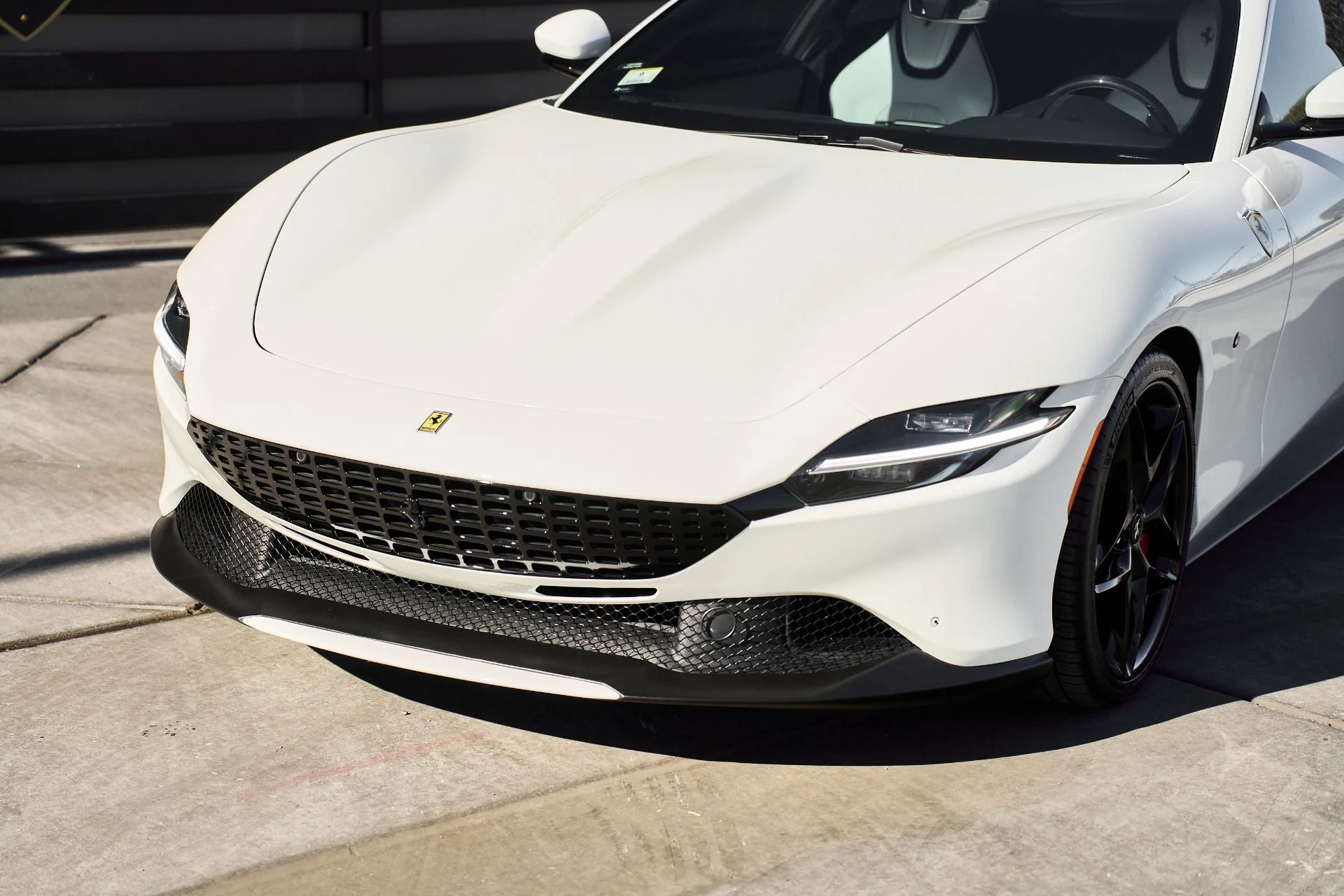 mph004_2580918946_Used_2022_Ferrari_Roma_Base_1764637174_354c9144d4