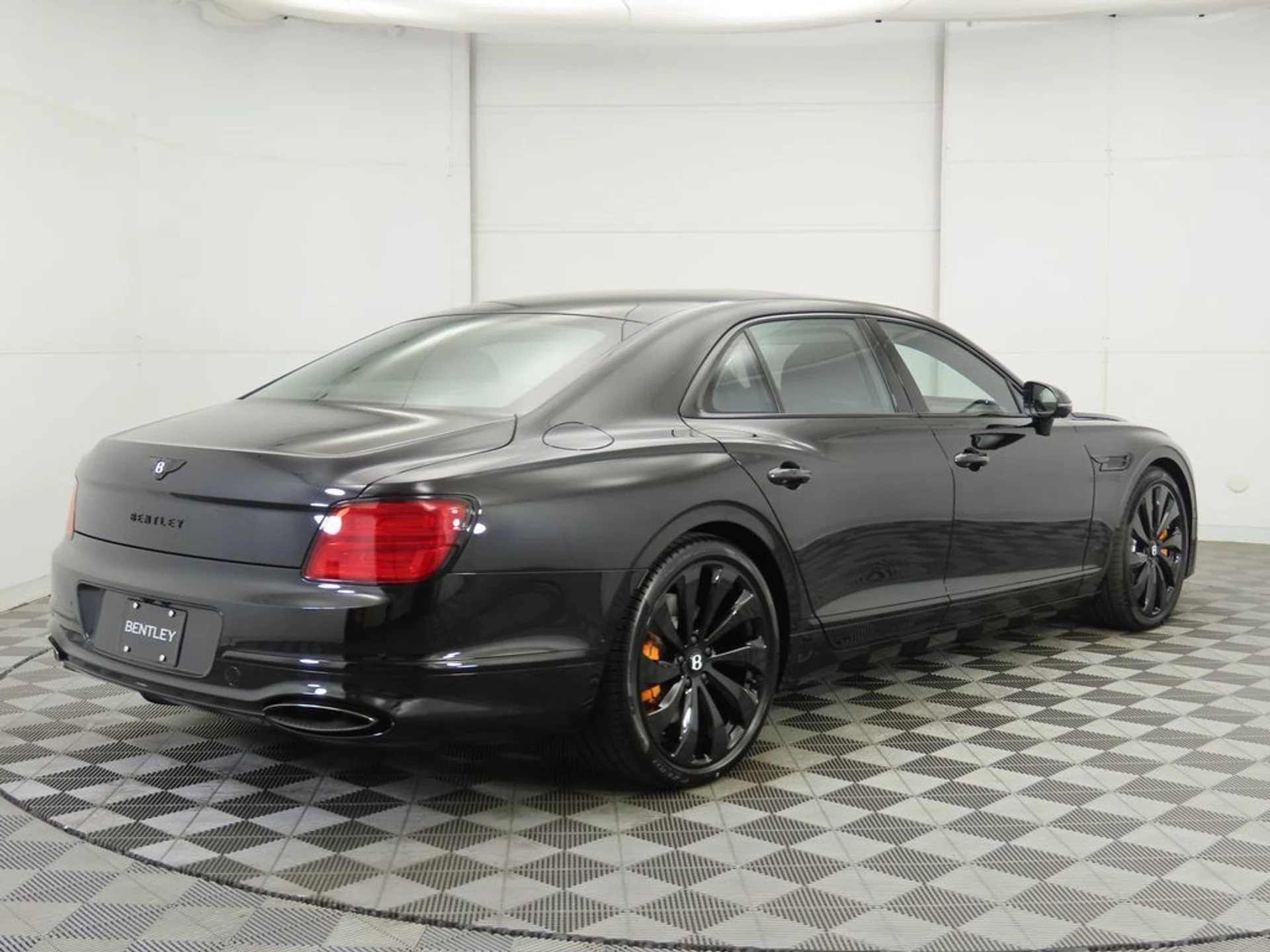 mph004_2592259736_new_2025_bentley_flying_spur_8119_22943437_5_1024_ee7978c507