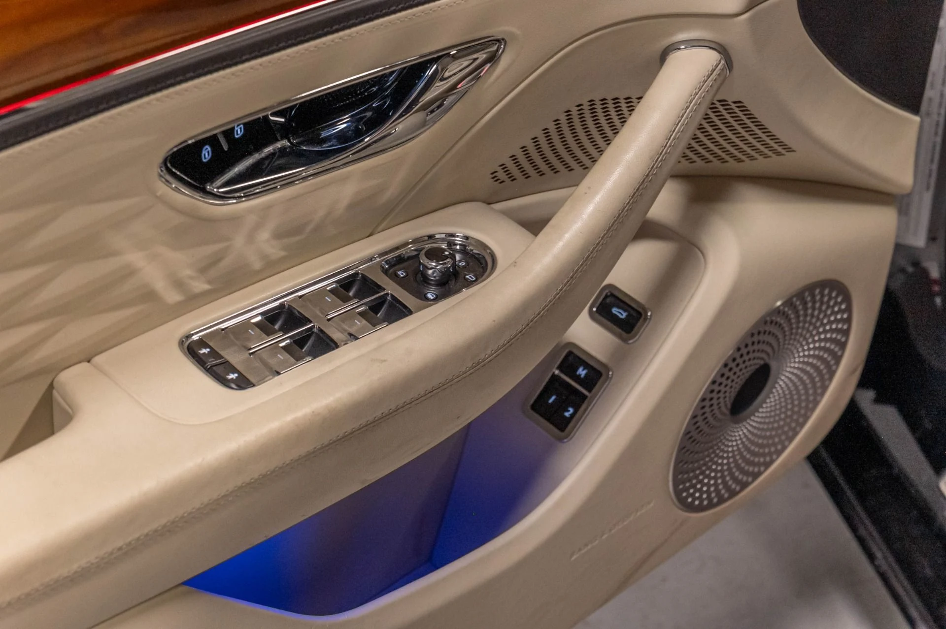 mph004_2599330518_Used_2021_Bentley_Flying_Spur_W12_First_Edition_1785446545_fc72a8f5d6