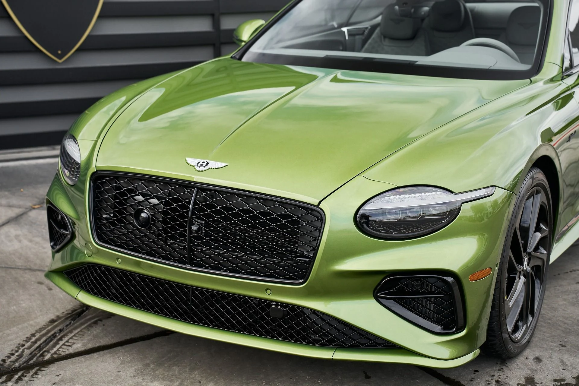 mph004_2607451563_Used_2025_Bentley_Continental_GT_Speed_1763168572_25b242ab0e
