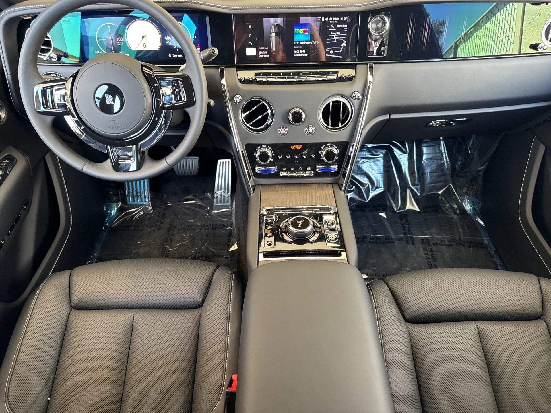 mph004_2618263691_New_2025_Rolls_Royce_Cullinan_Demonstrator_1754468370_199cb8c5c9