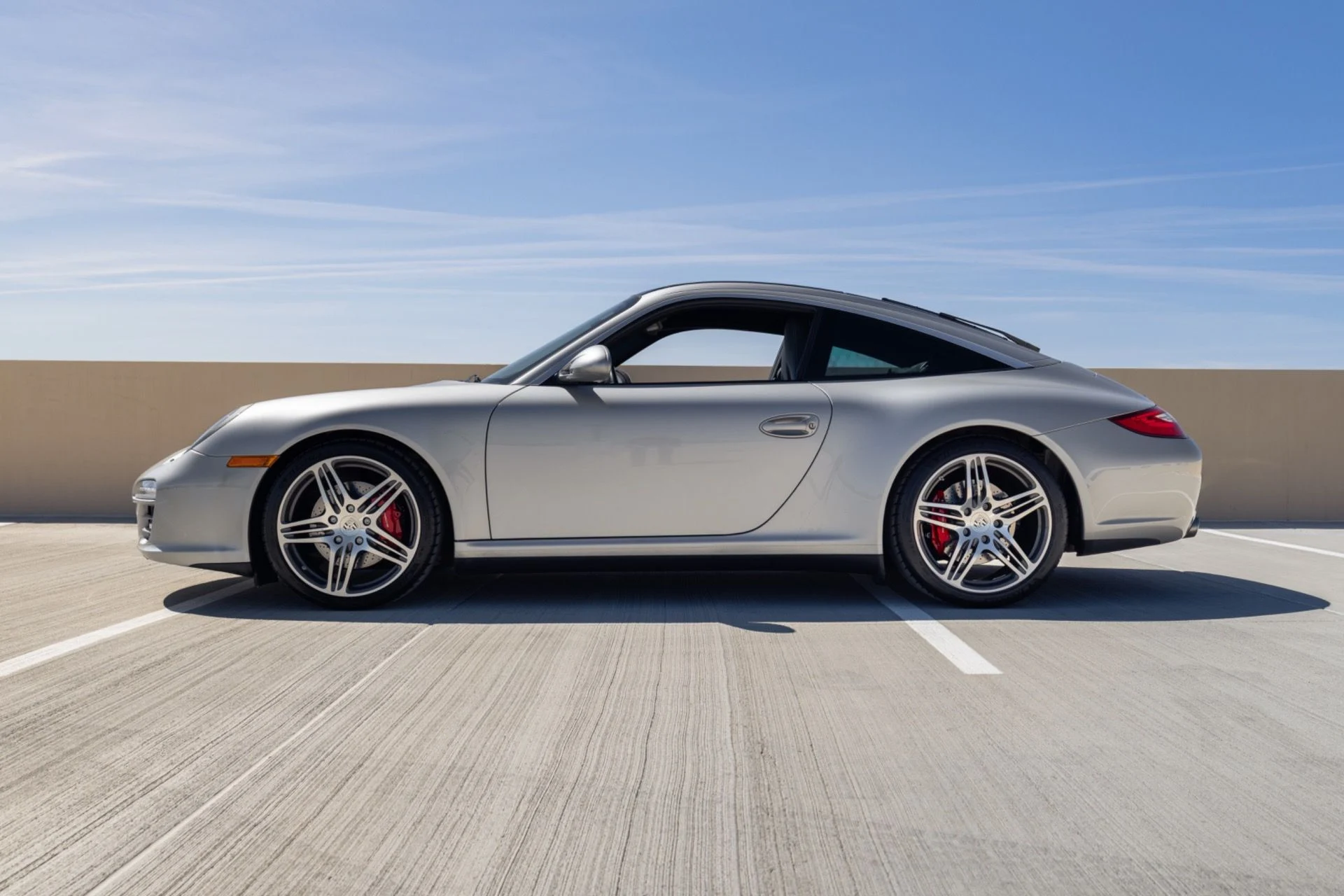 mph004_2618873700_Used_2010_Porsche_911_Targa_4_S_1775765317_274d4f84a3