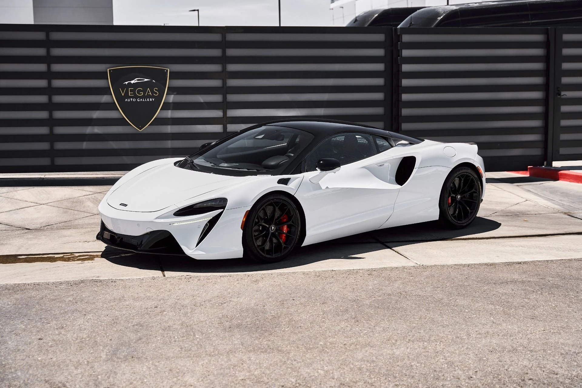 mph004_2626825011_Used_2024_Mc_Laren_Artura_1782759205_c74b8f4675