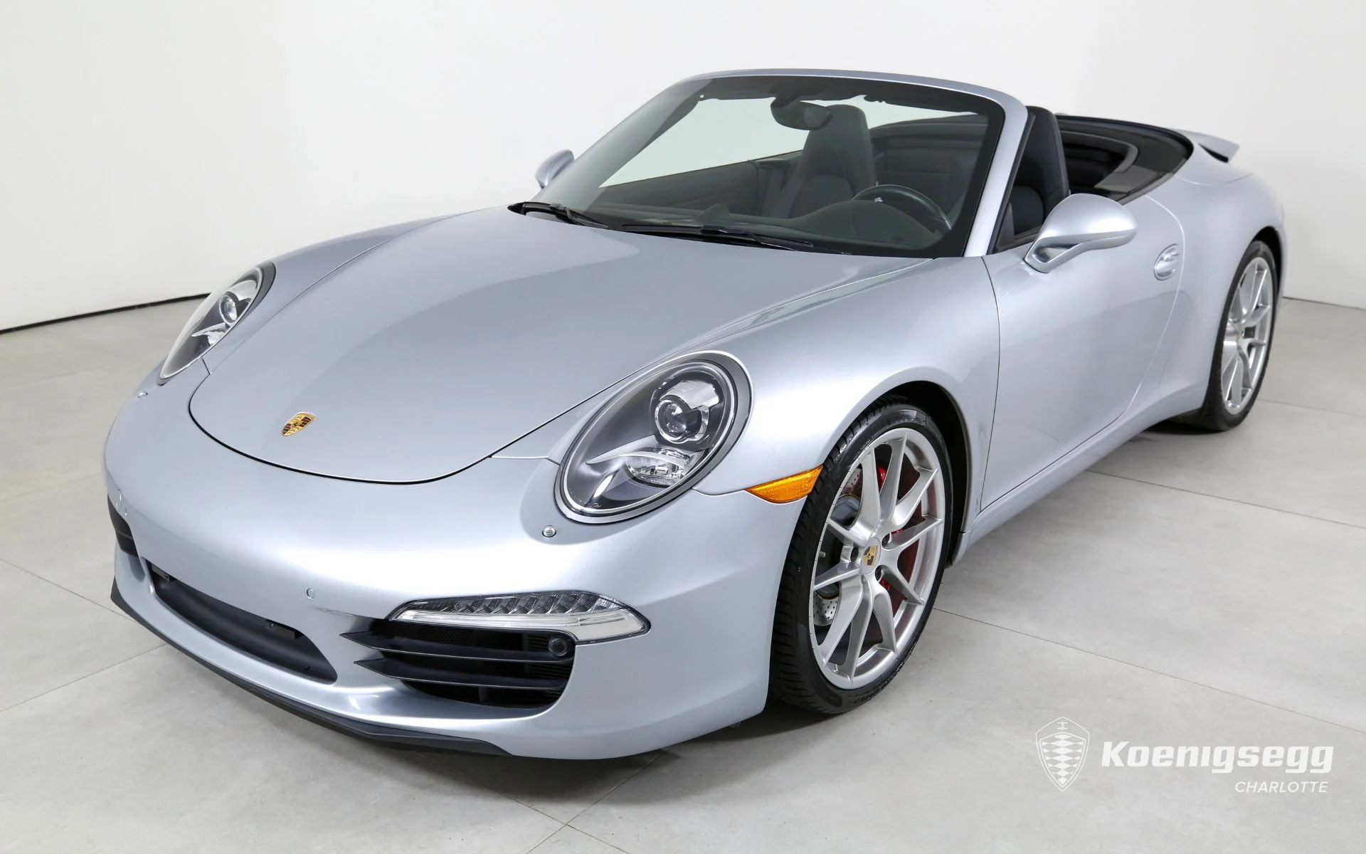 mph004_2627526488_Used_2015_Porsche_911_Carrera_S_1706289904_cee88d8e52