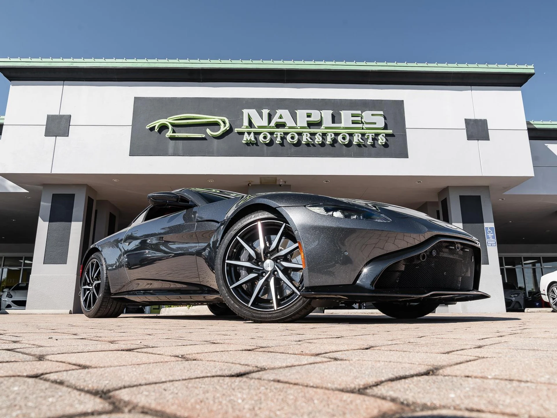 mph004_262978154_Used_2021_Aston_Martin_Vantage_Coupe_Automatic_1771064396_793a9c5b9a