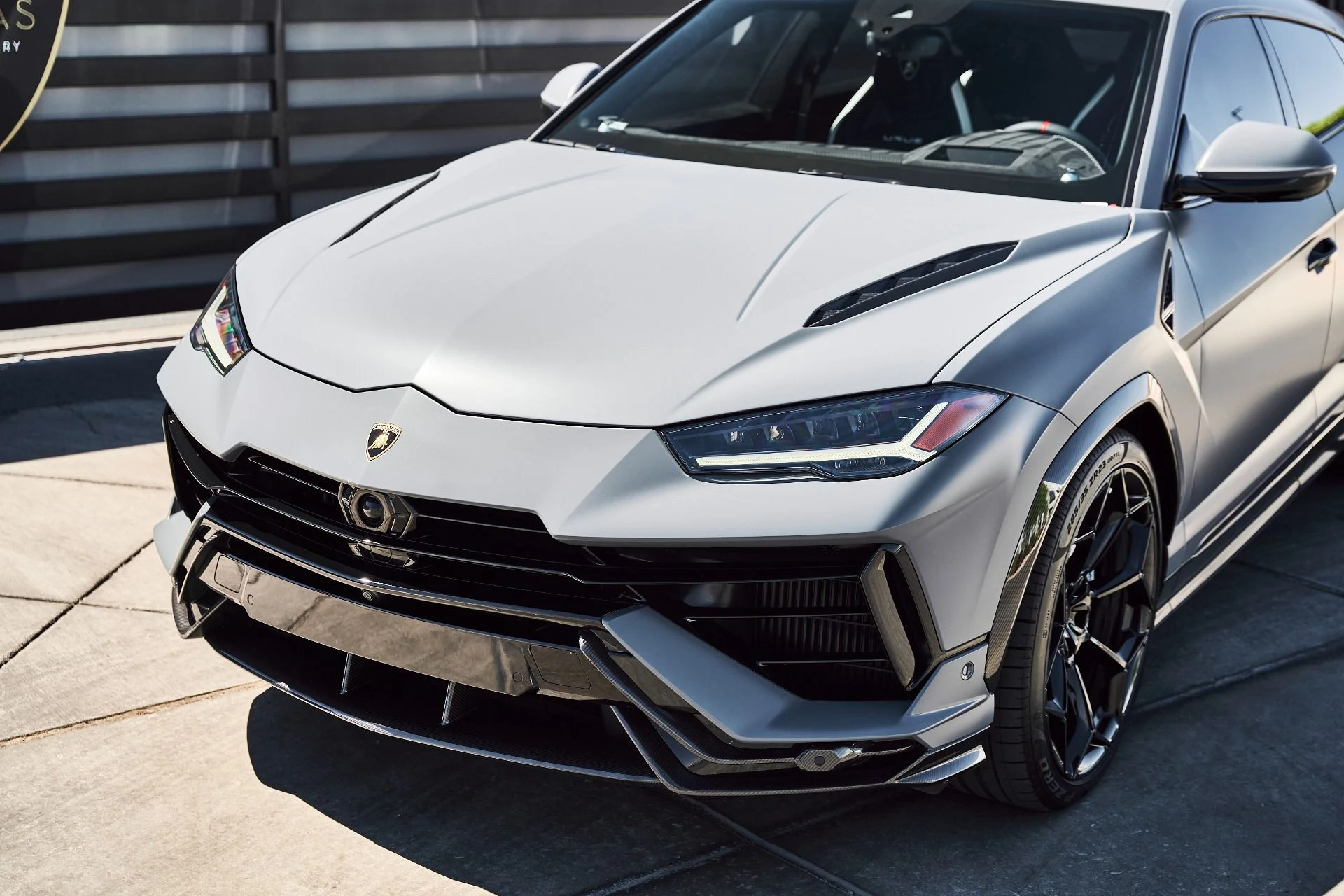 mph004_2635220732_Used_2023_Lamborghini_Urus_Performante_1785711071_e5f0be7d98