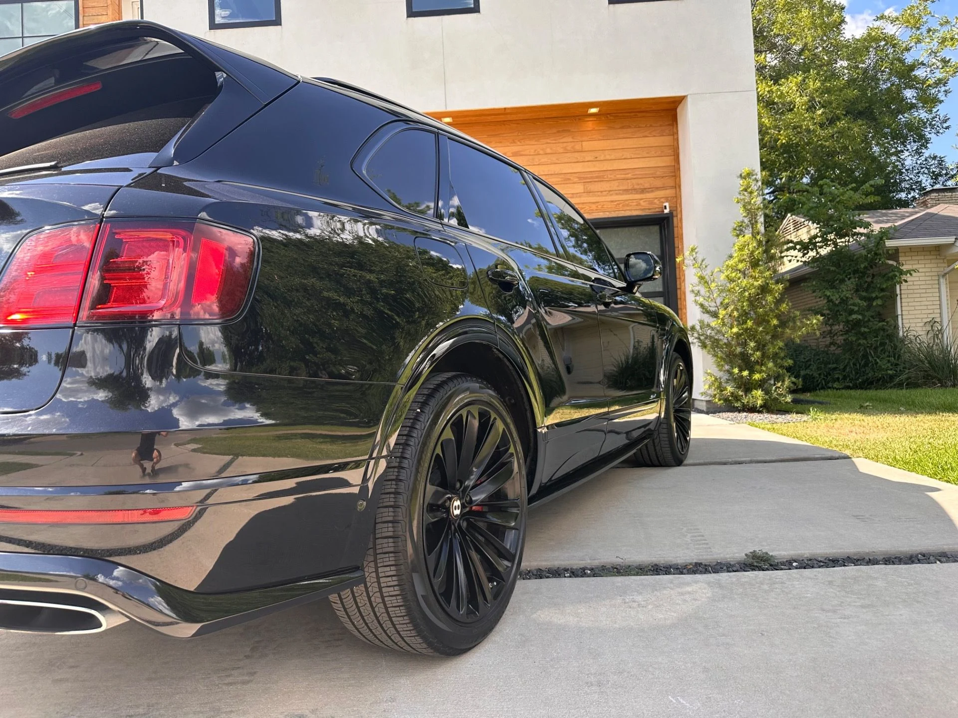 mph004_2638348756_Used_2020_Bentley_Bentayga_Speed_1783614017_e97835938c