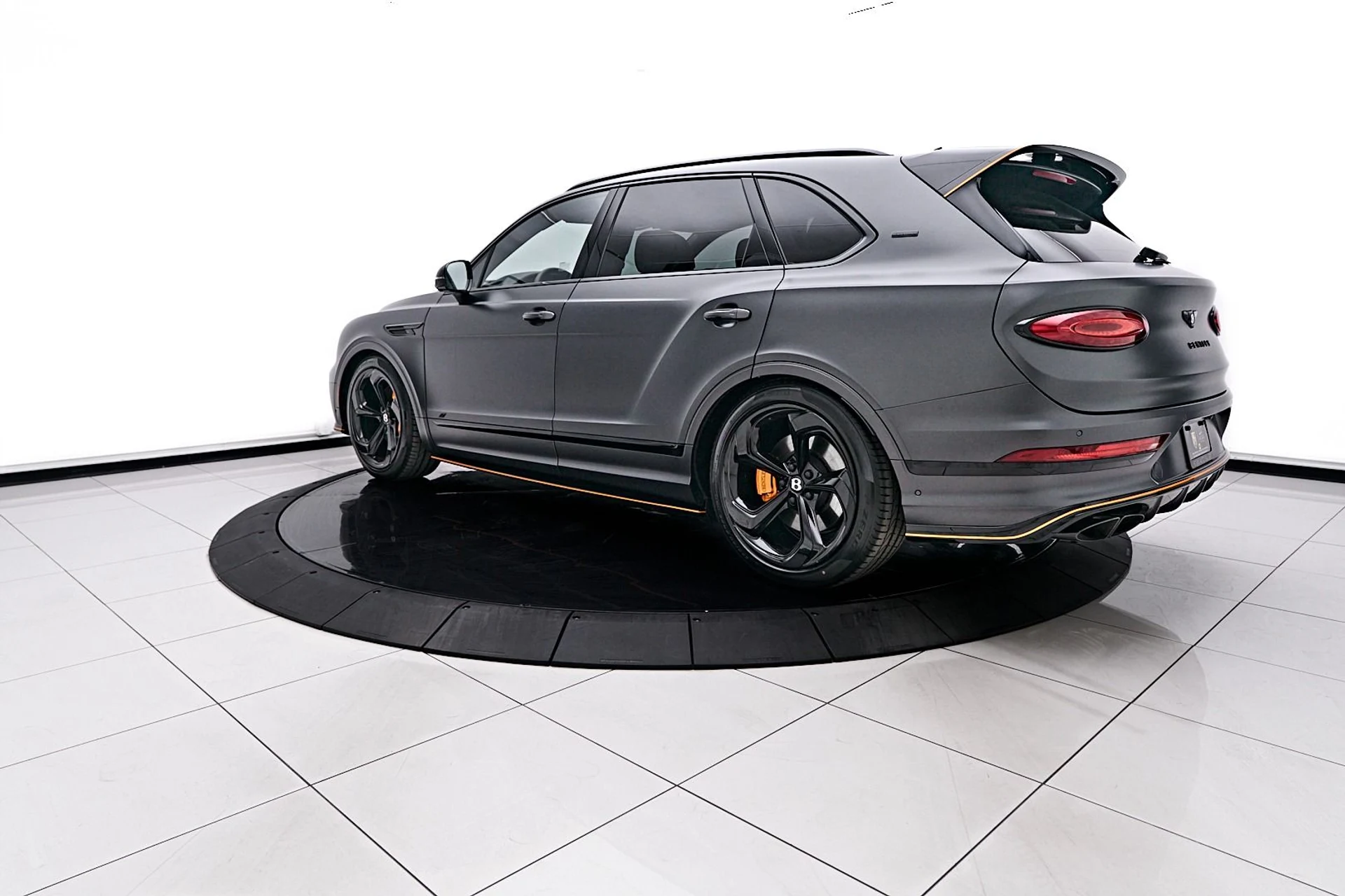 mph004_2653069813_Used_2025_Bentley_Bentayga_S_Black_Edition_1738363048_178880d313