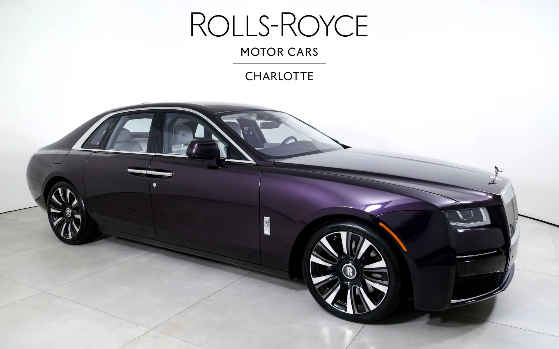 mph004_2655059525_Used_2024_Rolls_Royce_Ghost_1742826622_13087cd57e