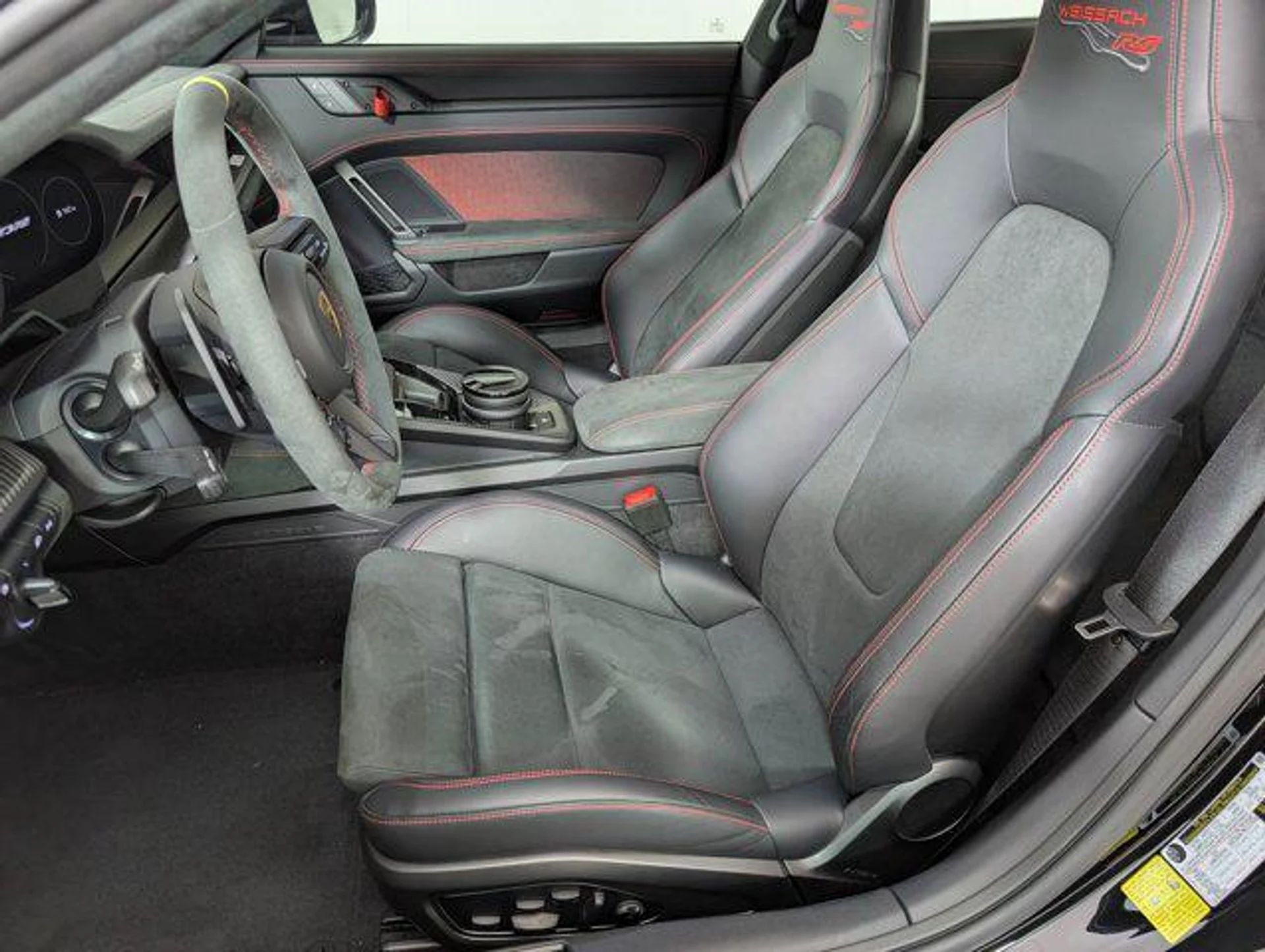 mph004_2660304107_A_Pqfg_BT_Po5_No_G_Xa_T0b_Id_H_Lb_By_E_64fa8c8aec