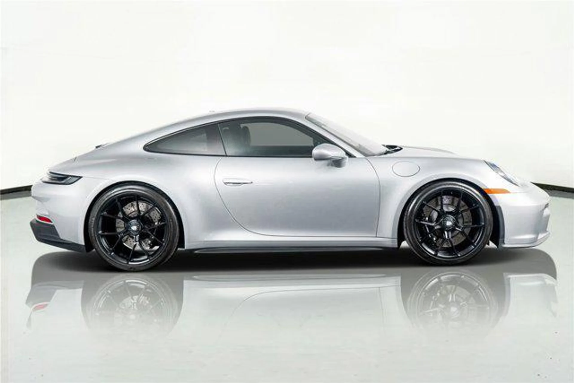 mph004_2660800763_UZMG_Pgvsts_Q6_Zd_G_Twvyp_A7b0elw_dc96ee9431