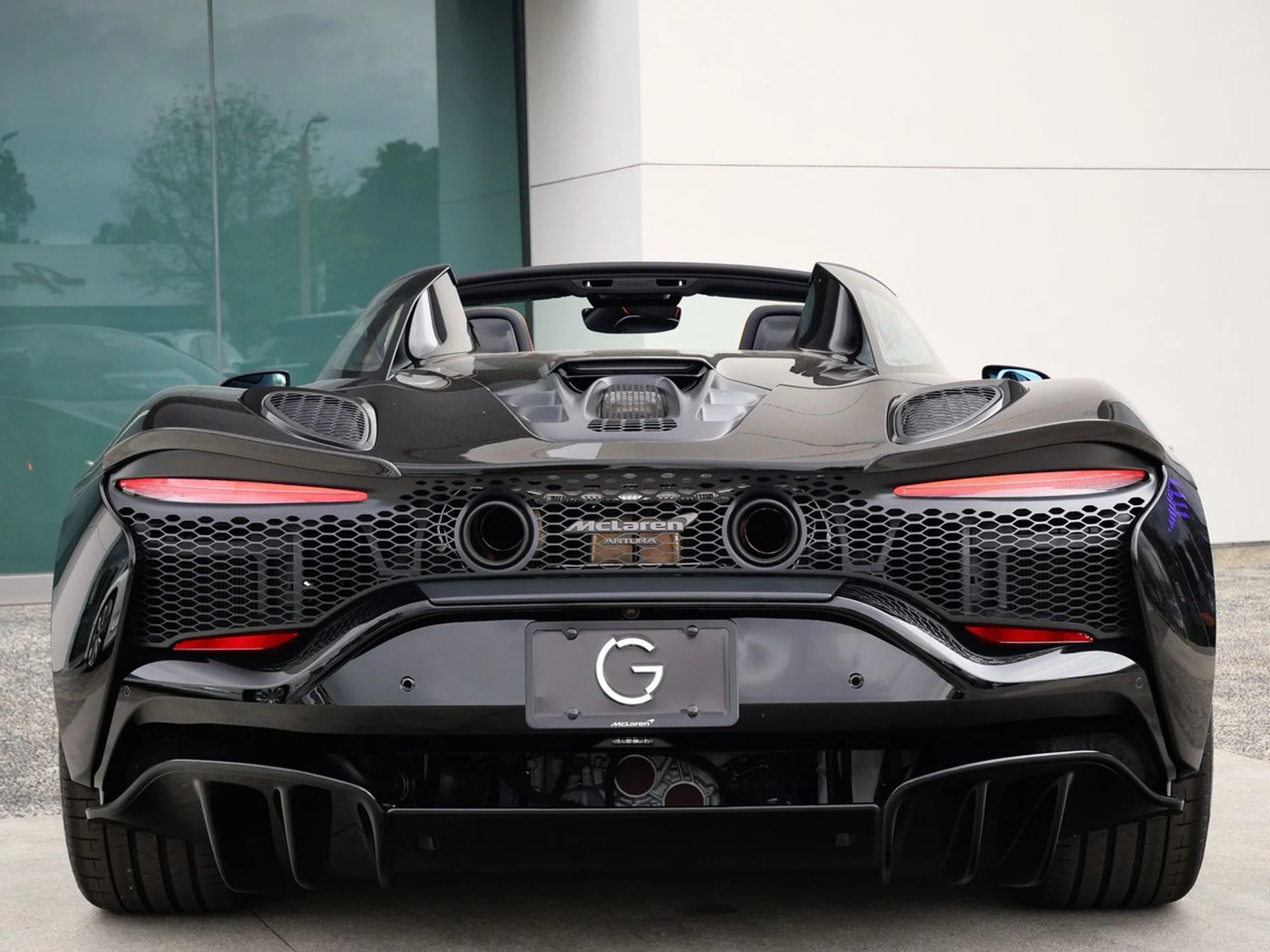 mph004_2661735977_d61500b8be789fdf8bd35489b7114a64x_2f32346d2a