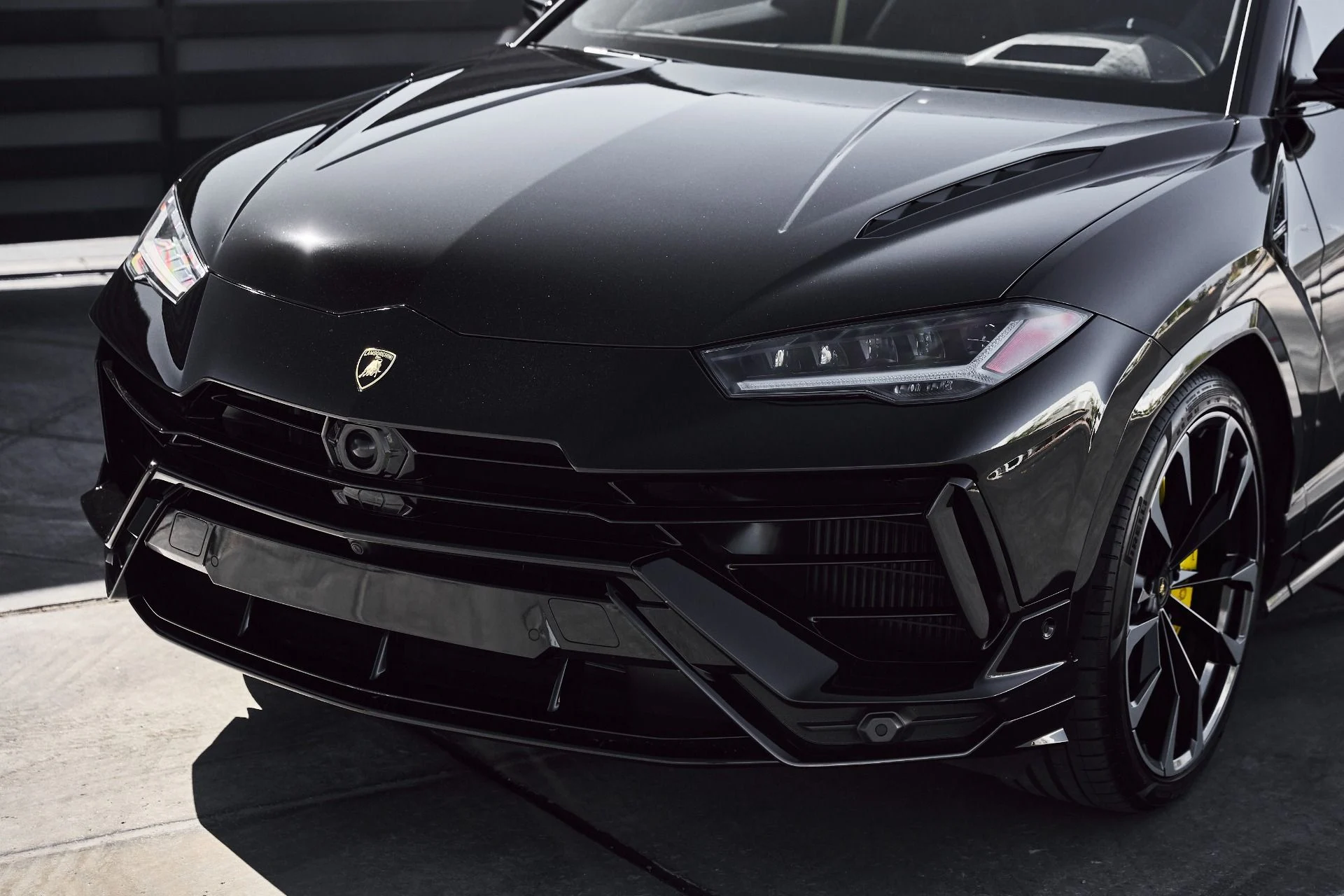 mph004_2662287356_Used_2024_Lamborghini_Urus_S_1780082816_0ff98d176b