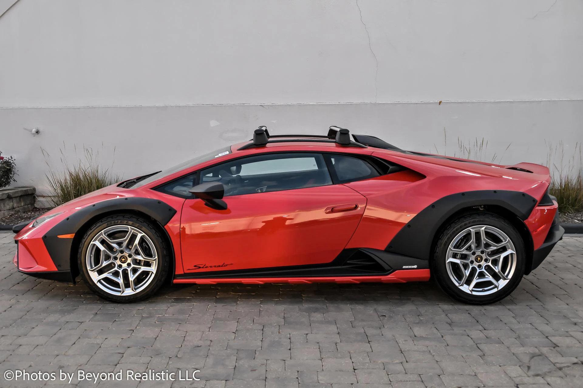 mph004_2662937316_Used_2023_Lamborghini_Huracan_Sterrato_Certified_1762420266_8be11d51c5