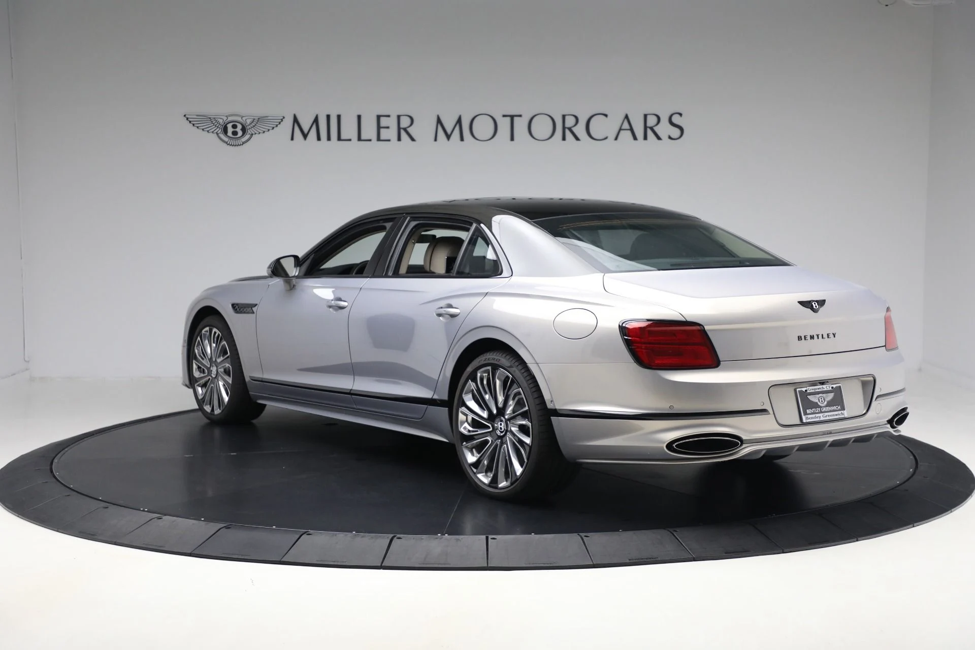 mph004_2668097852_New_2025_Bentley_Flying_Spur_Mulliner_3b8842c405
