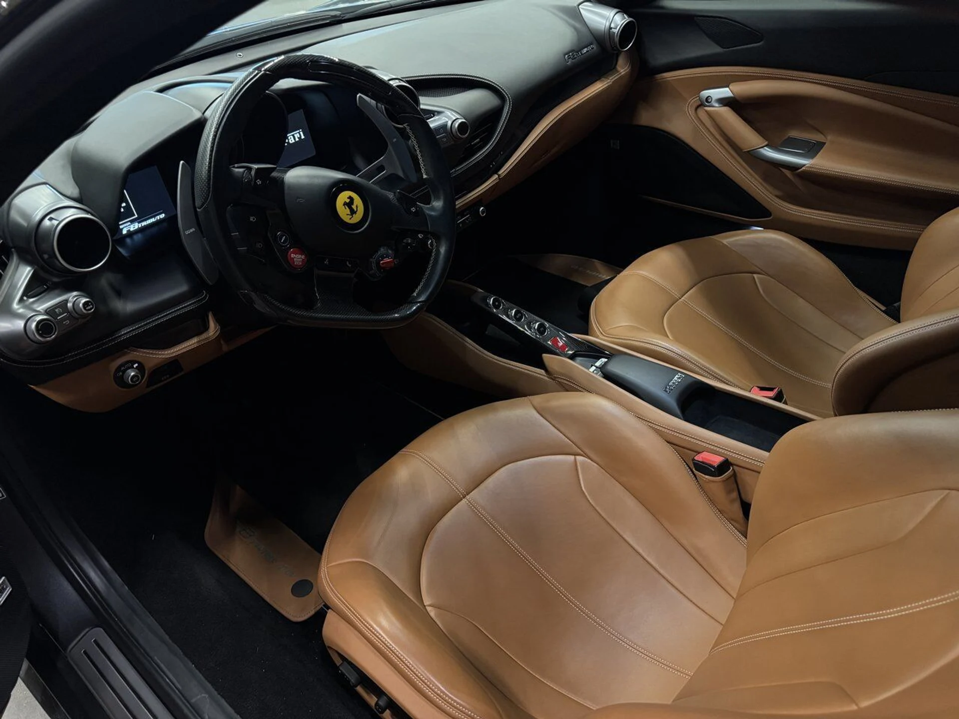mph004_2672312825_ferrari_f8_tributo_2022_5c97a62cb0