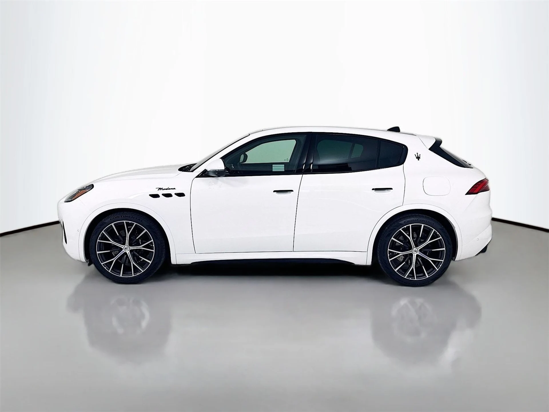 mph004_2680575066_e9d92de0c075eab5819a3c9f73eeac35x_b71028d2e2