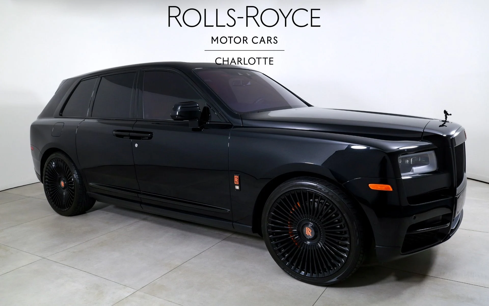 mph004_2681135626_Used_2022_Rolls_Royce_Cullinan_1754340316_18cb27ea5b