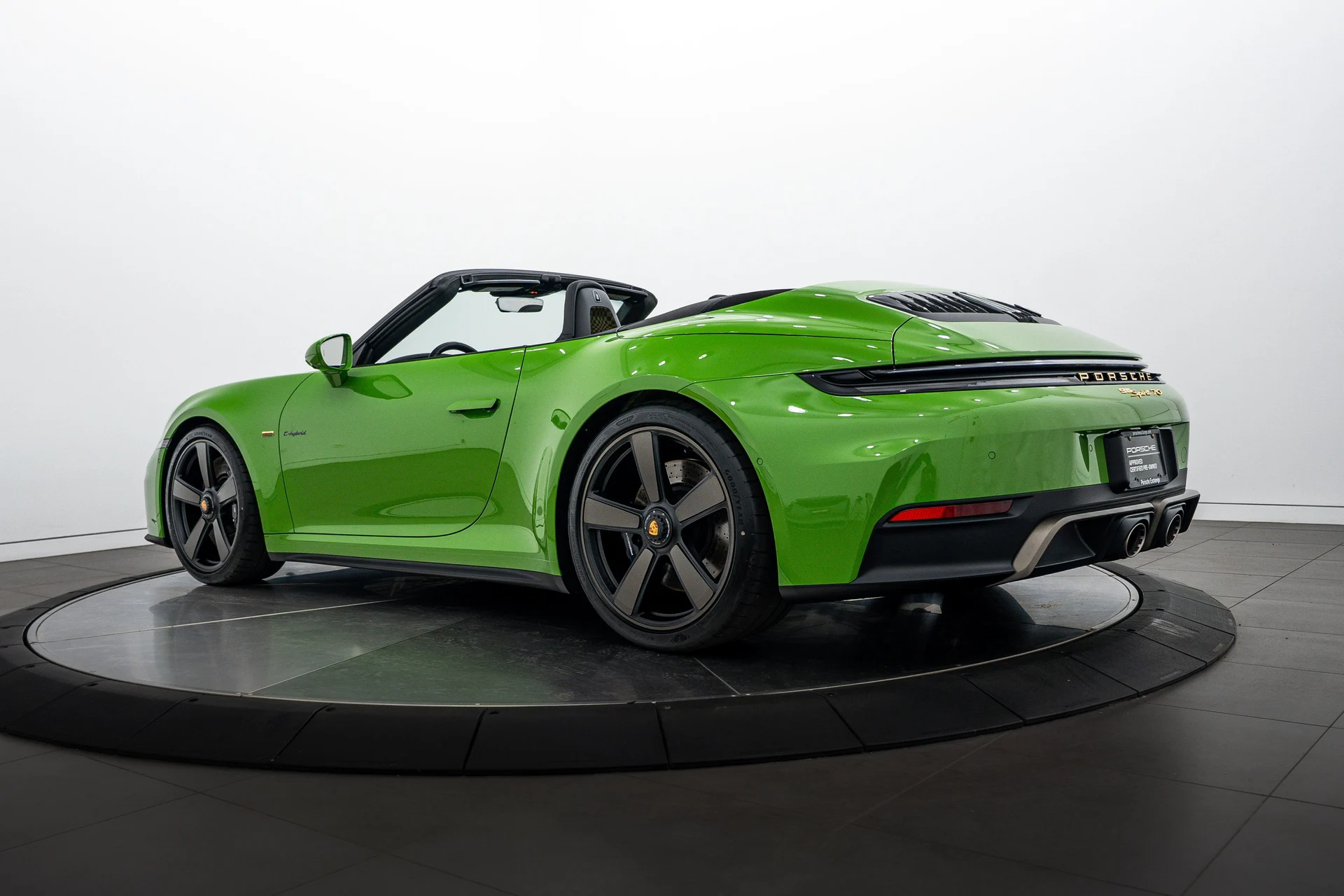 mph004_2689322702_e6200525fc7b4061847b06d2fb267589_4a62c8080e