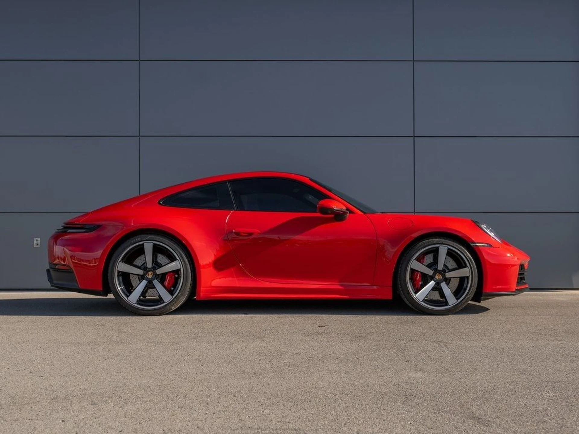 mph004_2690557928_image_5_c5f2de42bc