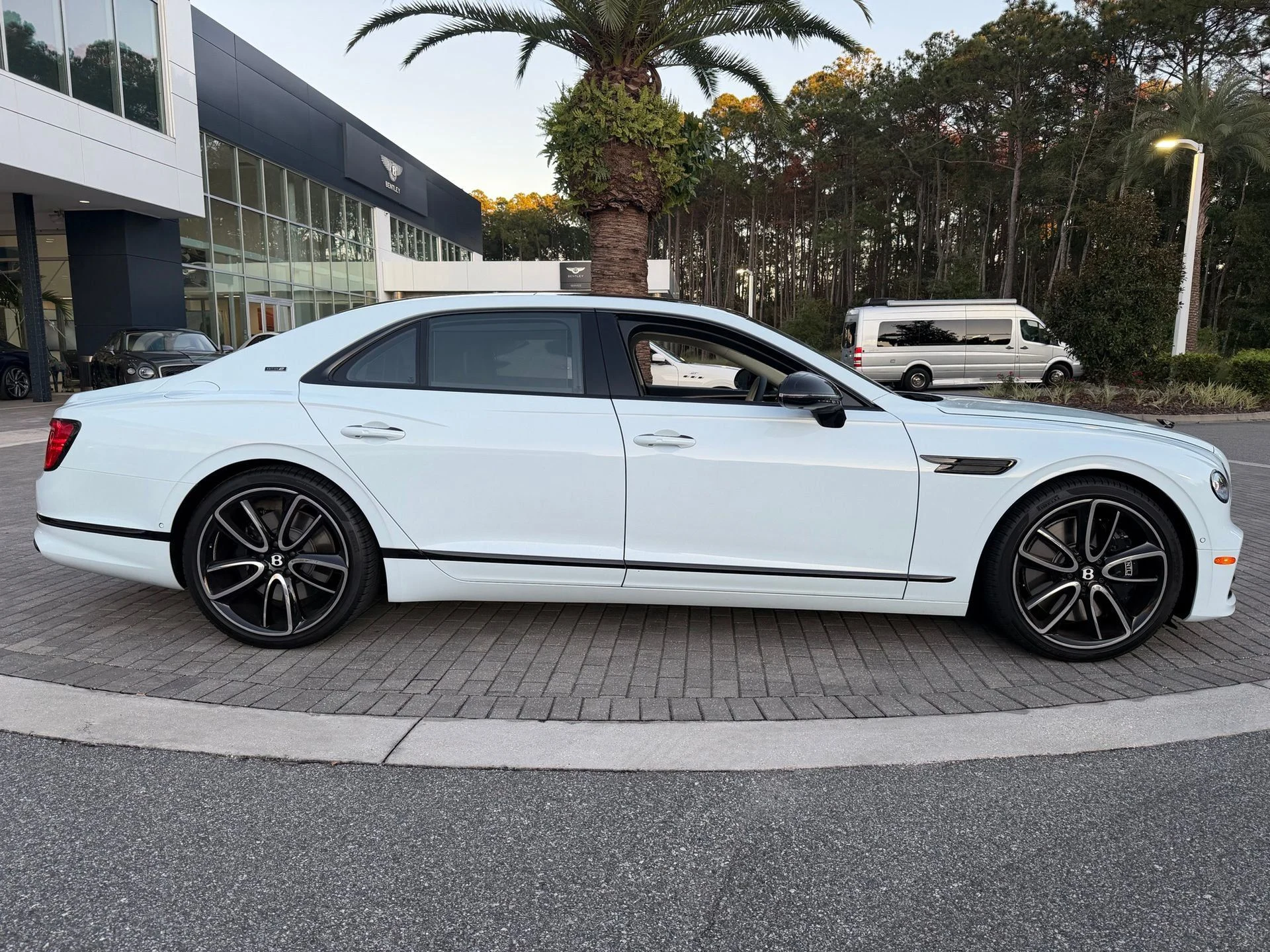 mph004_26926907_bcc8257370e94dd7a7d84332f86bf4d3_47c81cf585