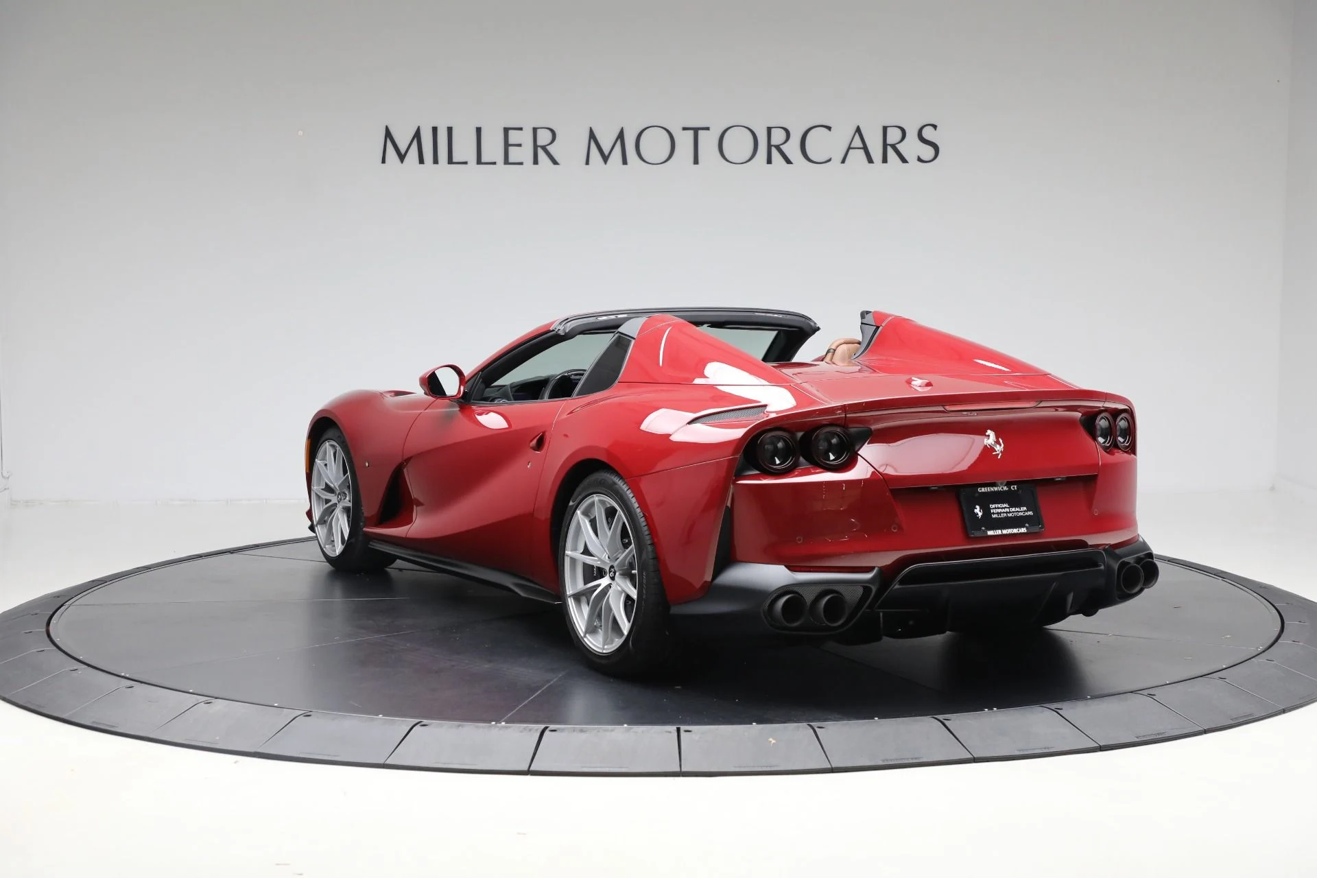 mph004_2697413603_Used_2022_Ferrari_812_GTS_1760729504_56232dec50