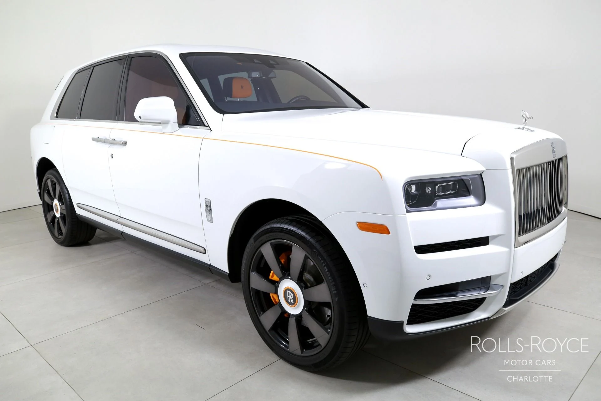 mph004_2700547331_Used_2020_Rolls_Royce_Cullinan_1778686897_f8bb208eab