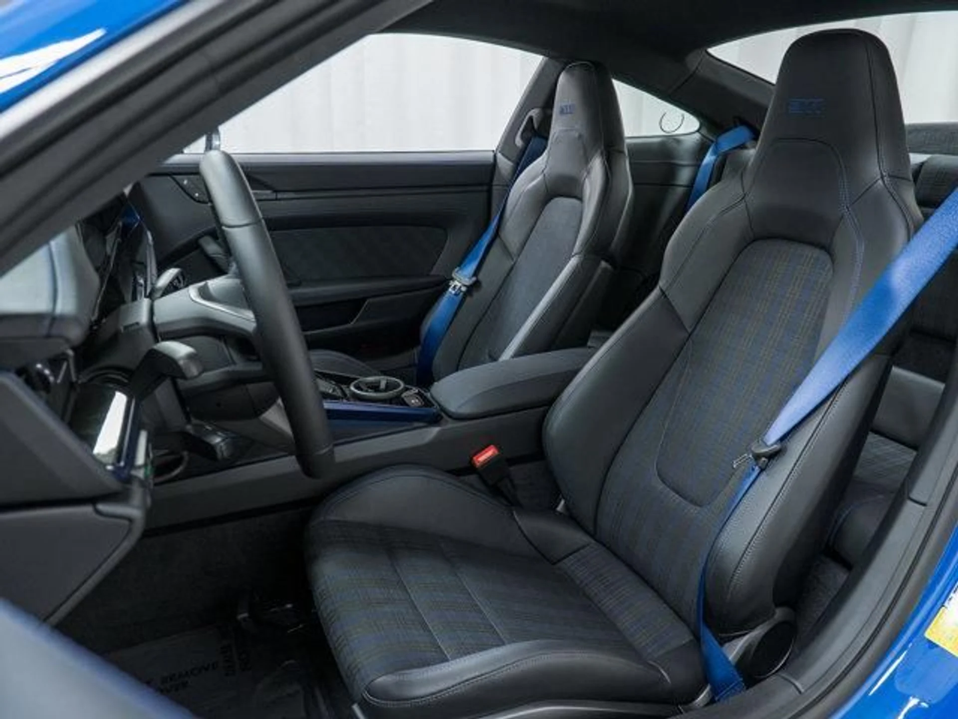 mph004_2705647925_as_op4_MMBK_4v_E_Hy_Nz_Xpm_L_K8_Mg_b7a00c4e96