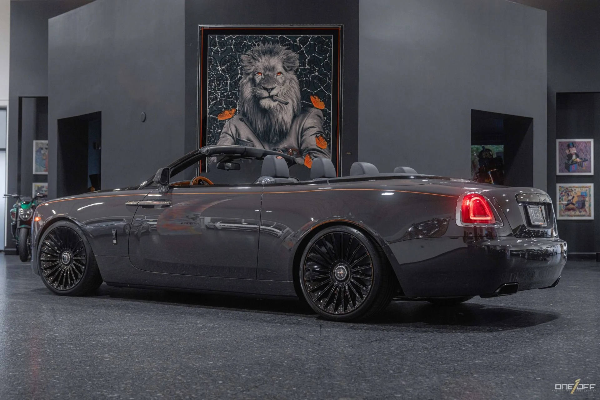 mph004_2712933861_Used_2018_Rolls_Royce_Dawn_1_of_1_Bespoke_Special_Order_Black_Badge_1731615753_6f5a2232d2