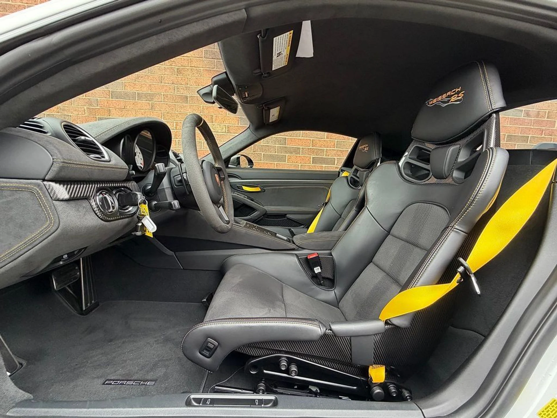 mph004_2717191972_85f12a970229c8dcfcf739e7d6baa399x_f67263db2a