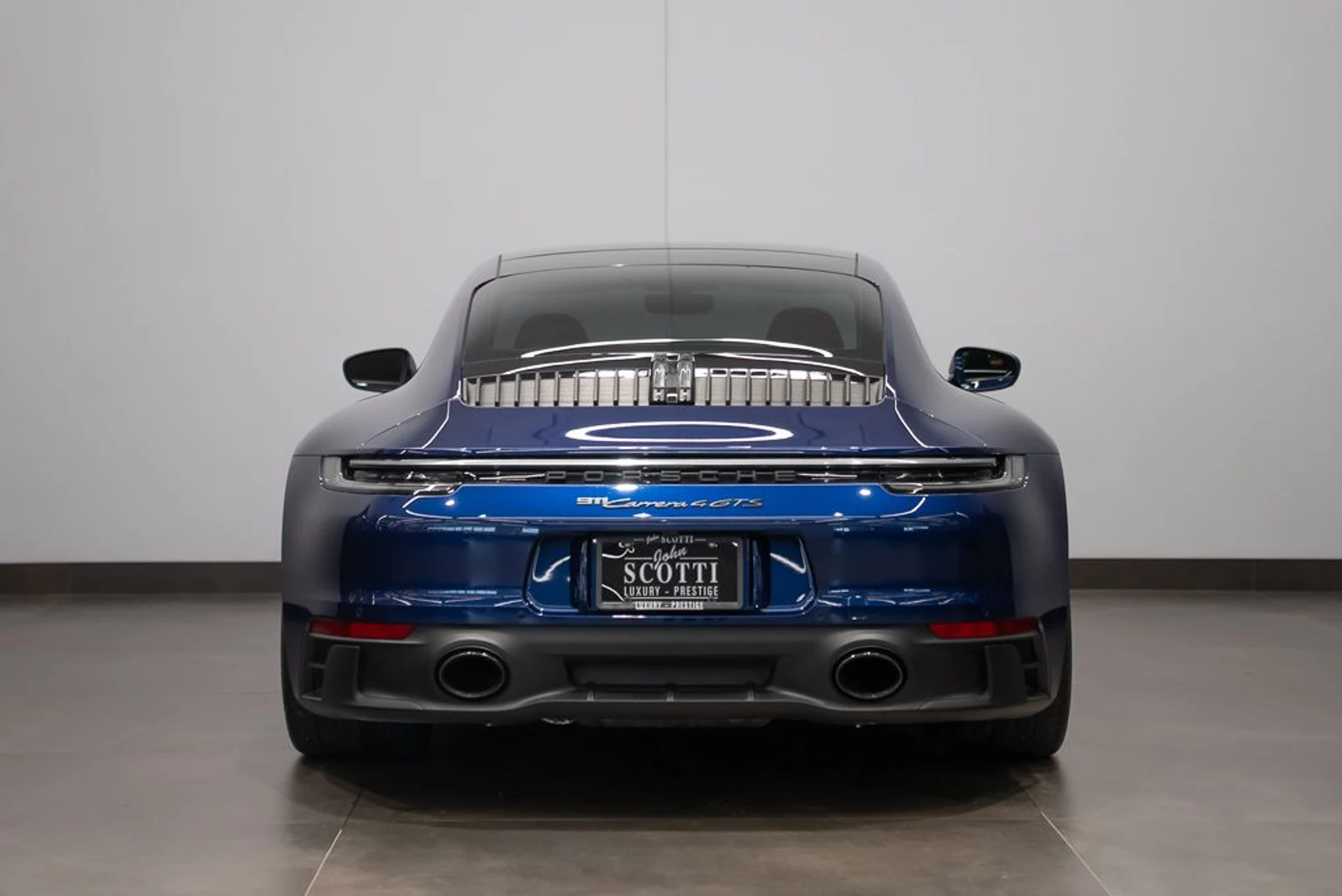 mph004_2724861868_porsche_911_2023_jpg_v_1778782420_67b094eb33
